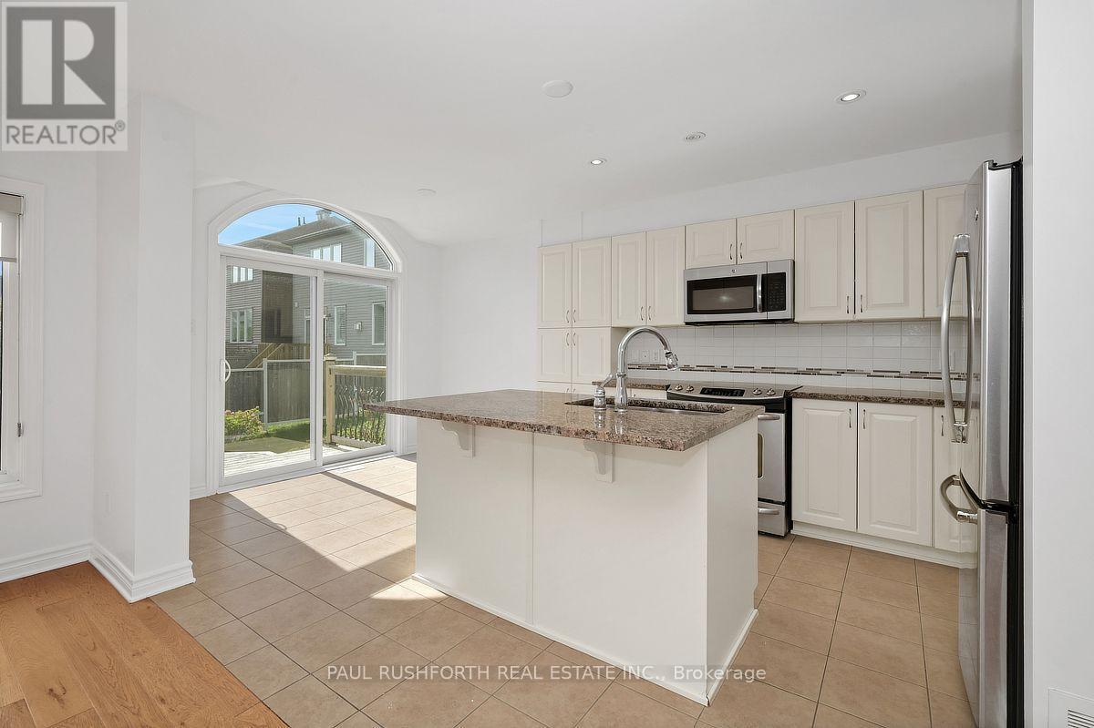 Kitchen - 106 Calvington Avenue, Ottawa, ON