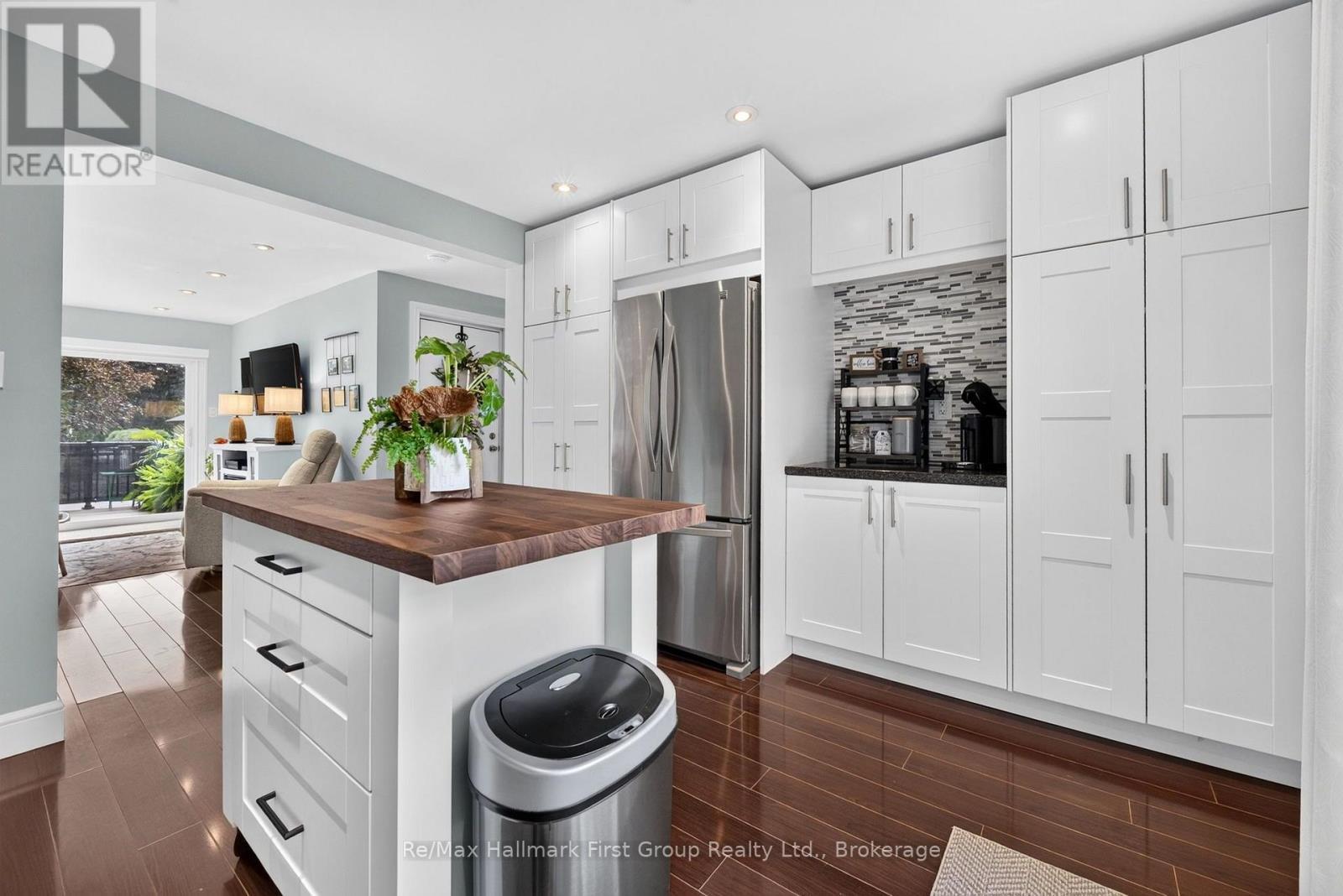 10 Lincoln Street, Ajax (Central West), ON