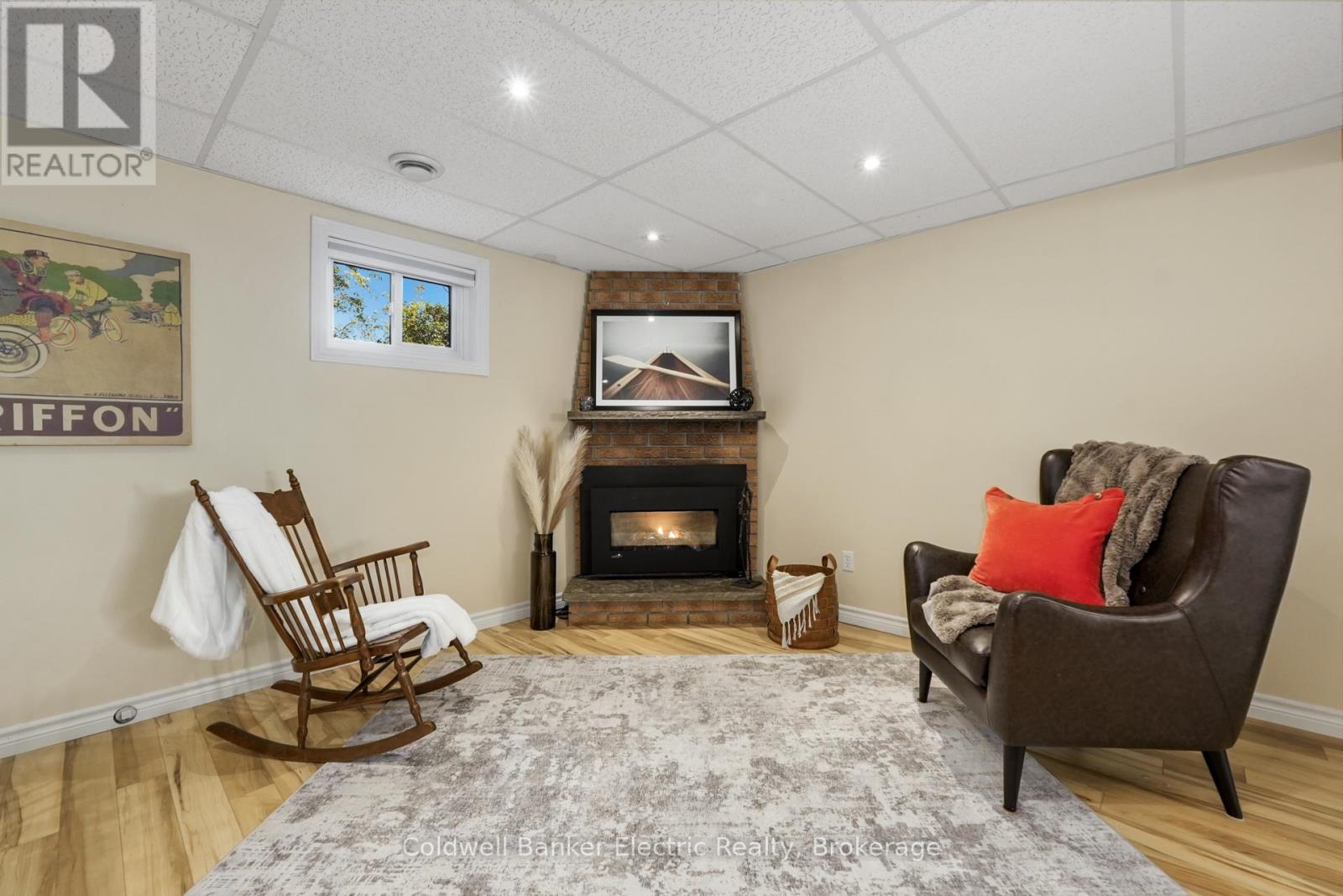 1988 Mapleridge Drive, Peterborough (Monaghan Ward 2), ON