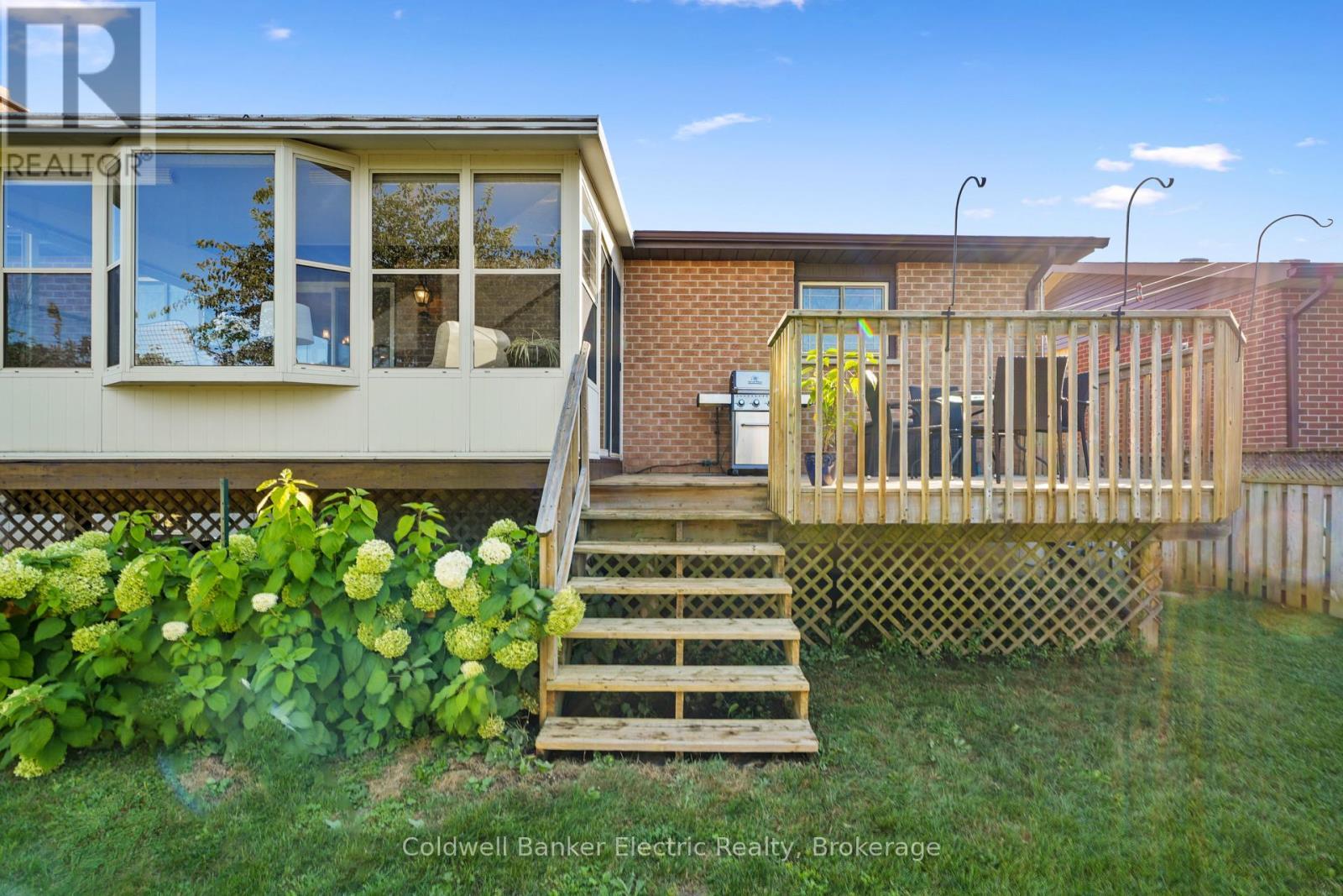 1988 Mapleridge Drive, Peterborough (Monaghan Ward 2), ON