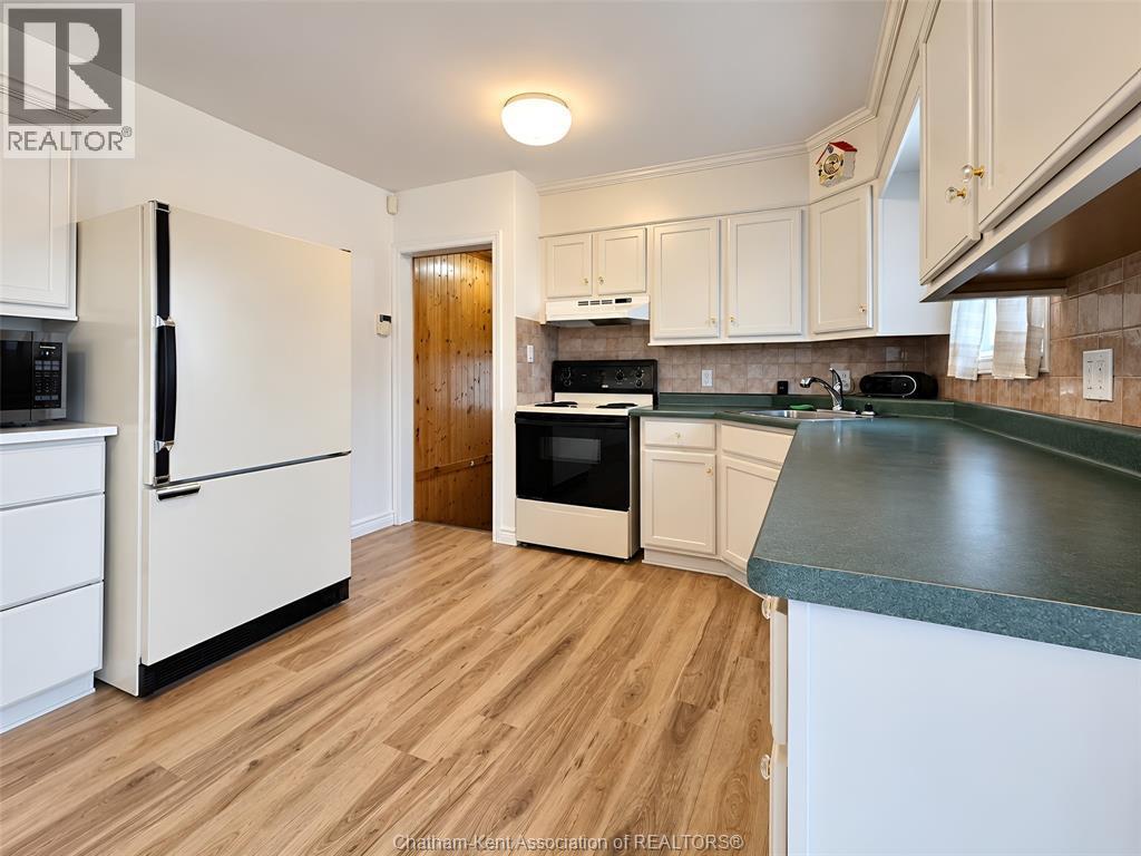 84 Holland Avenue, Chatham, ON