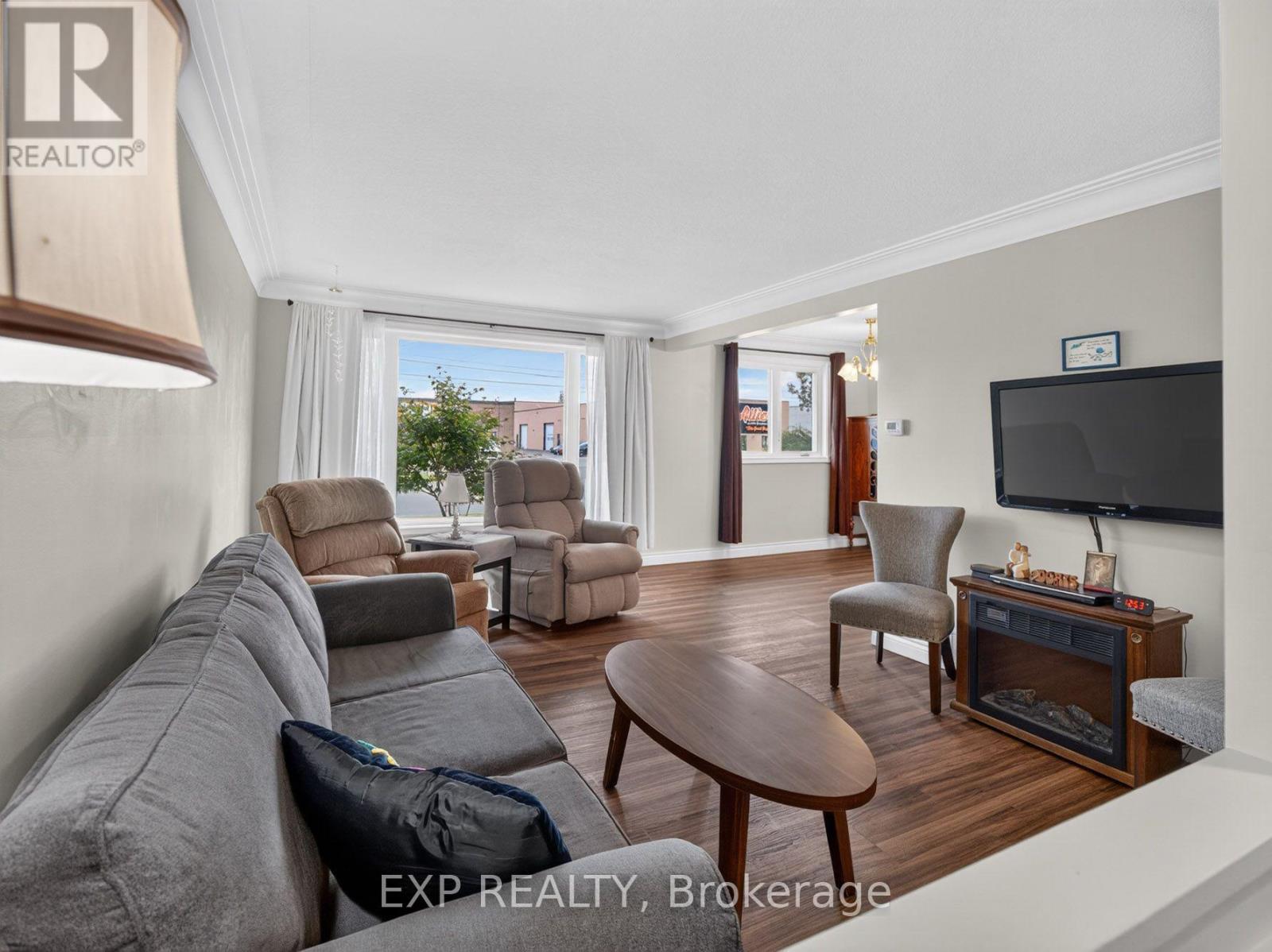 4543 Montrose Road, Niagara Falls (Ascot), ON