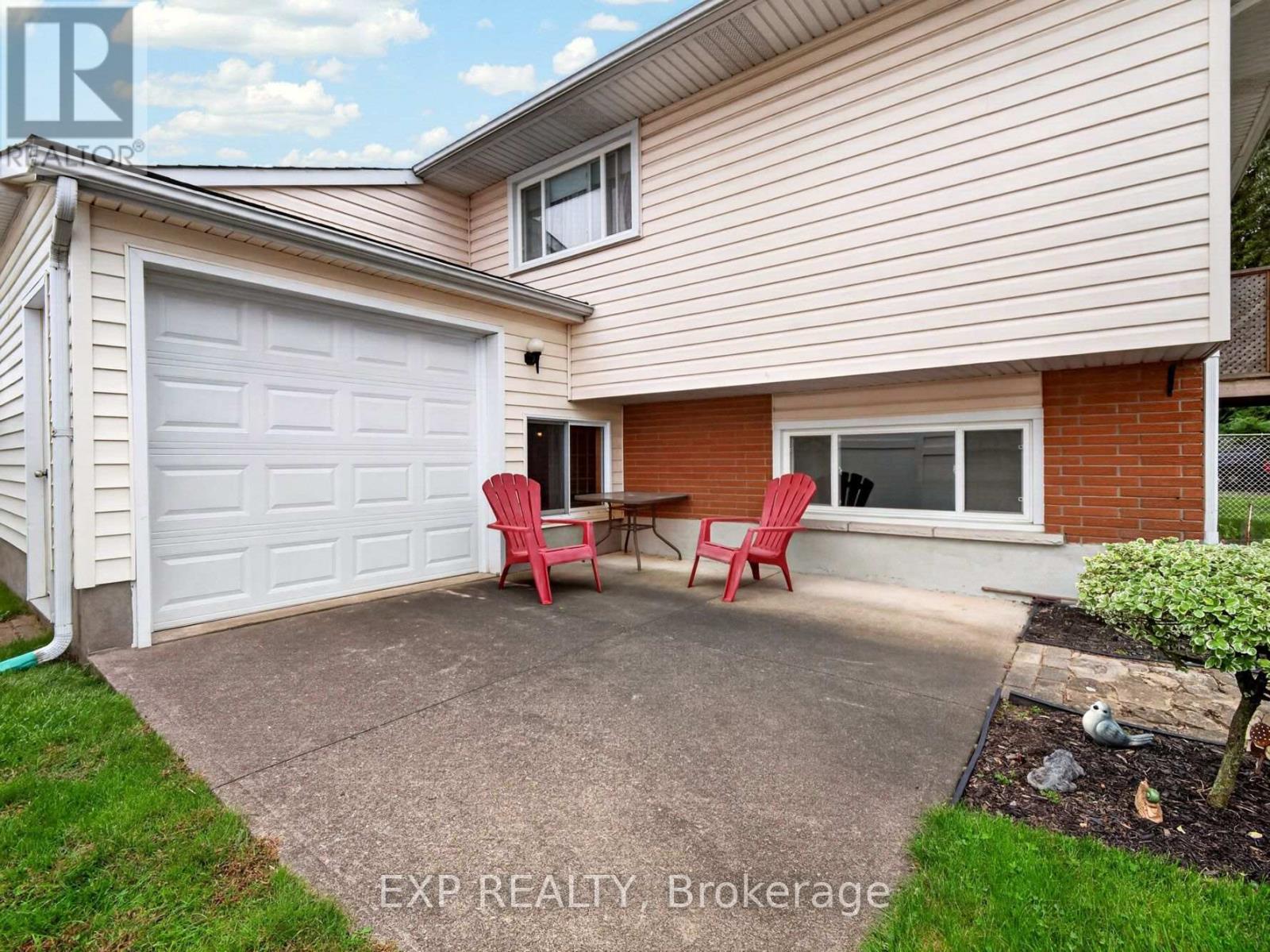 4543 Montrose Road, Niagara Falls (Ascot), ON
