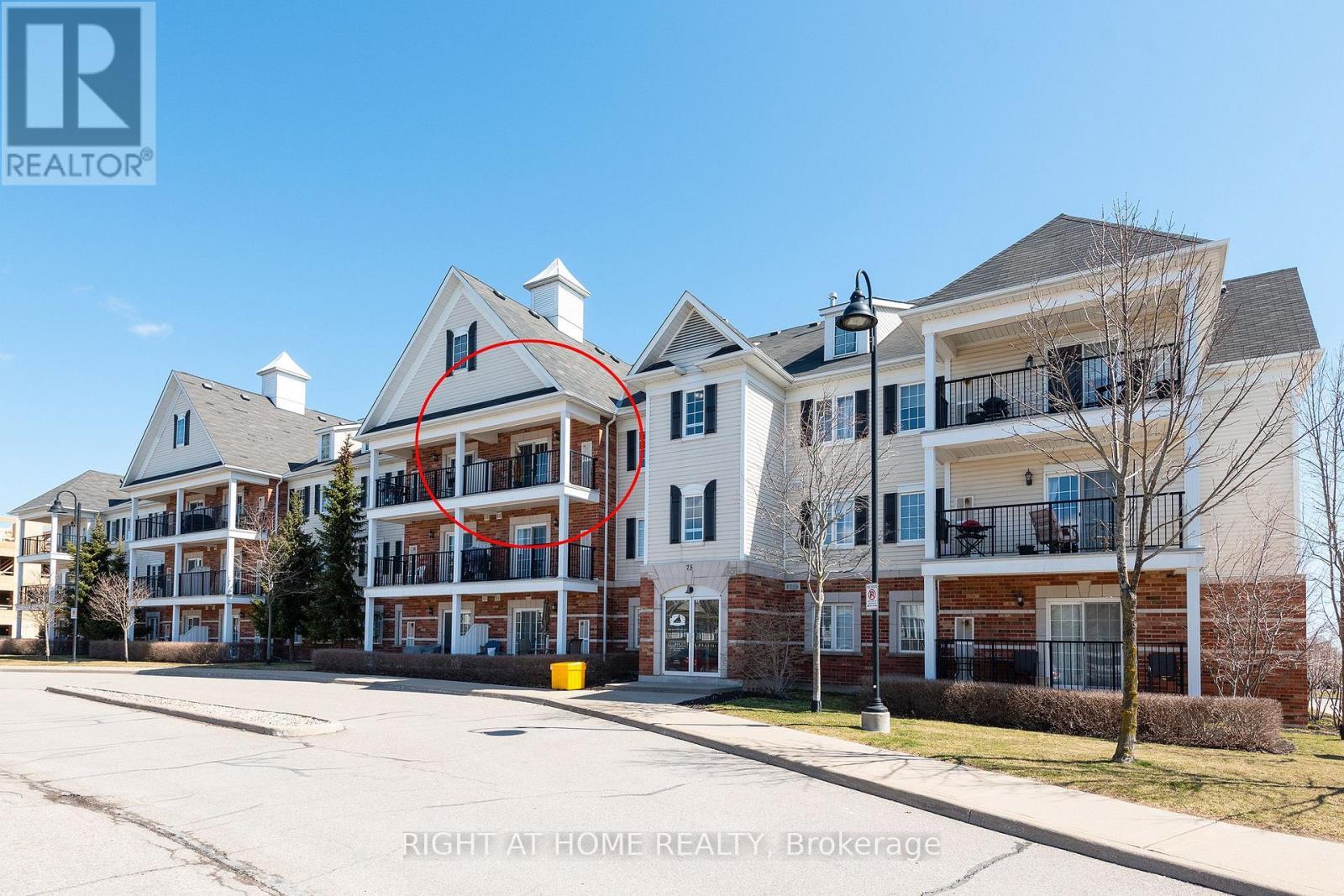 308 - 75 Shipway Avenue, Clarington, ON