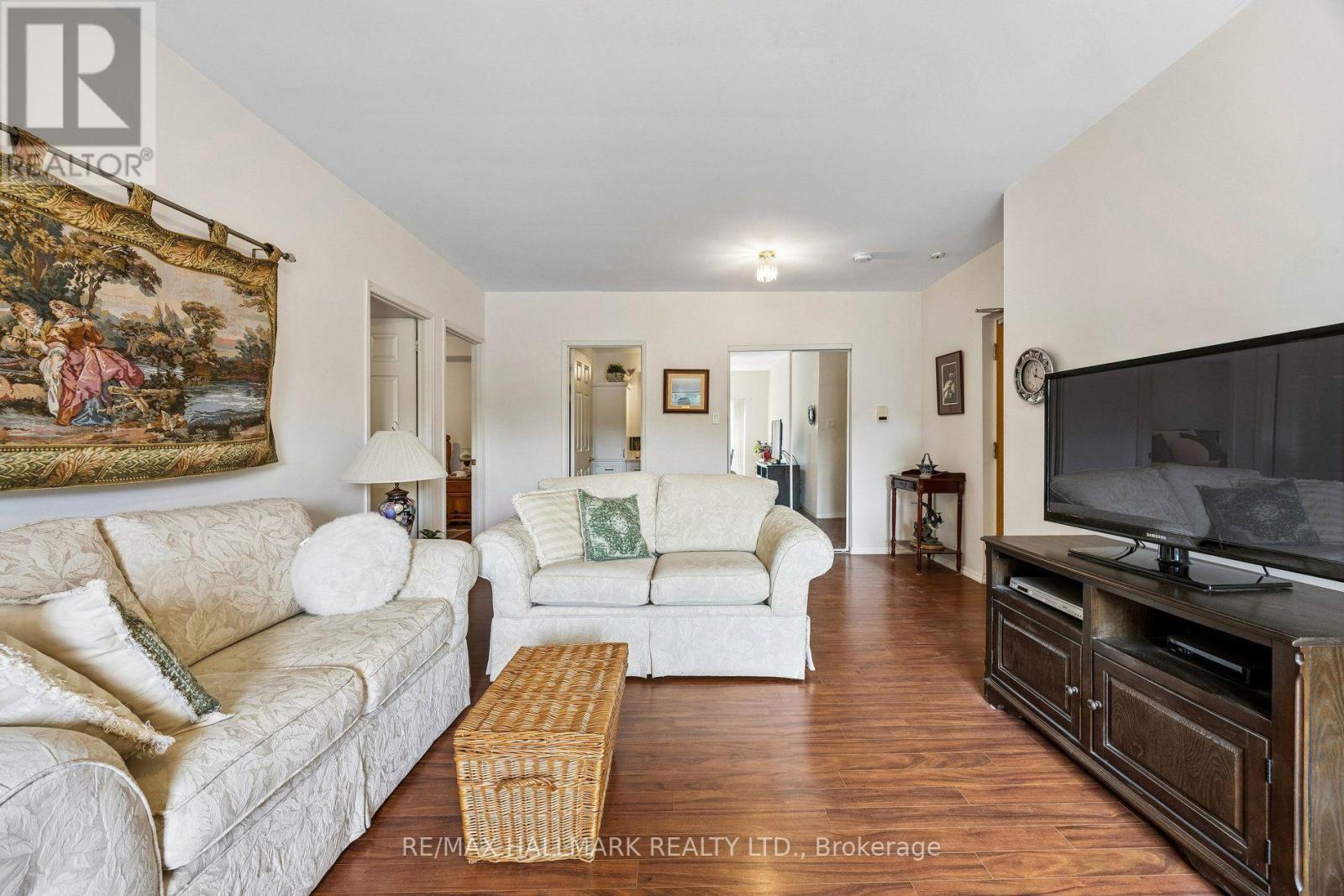 104 - 1715 Kingston Road, Toronto, ON