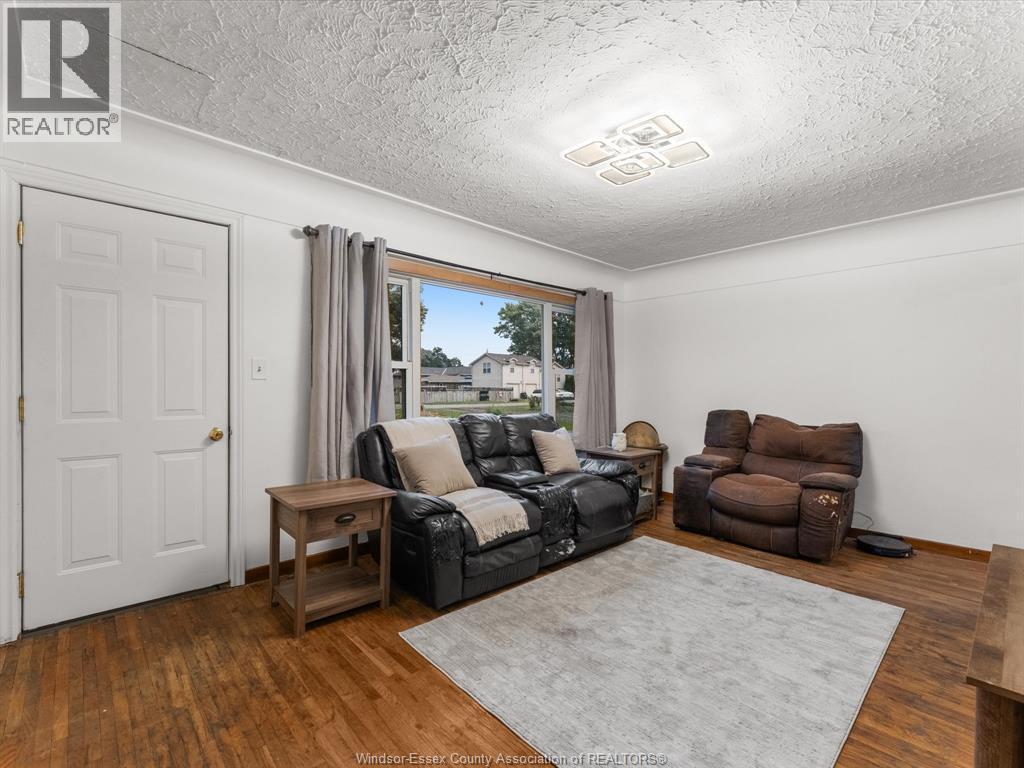 4 Standaert Road, Chatham-Kent, ON
