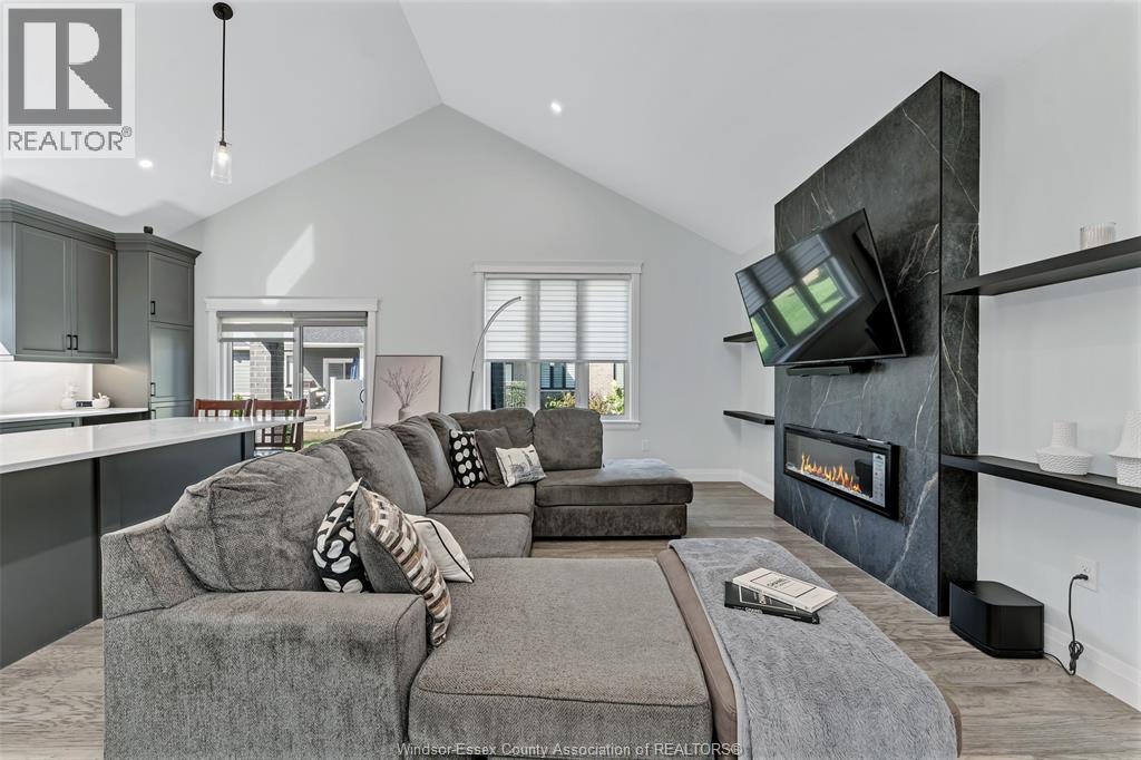 394 Matese Street, Lakeshore, ON