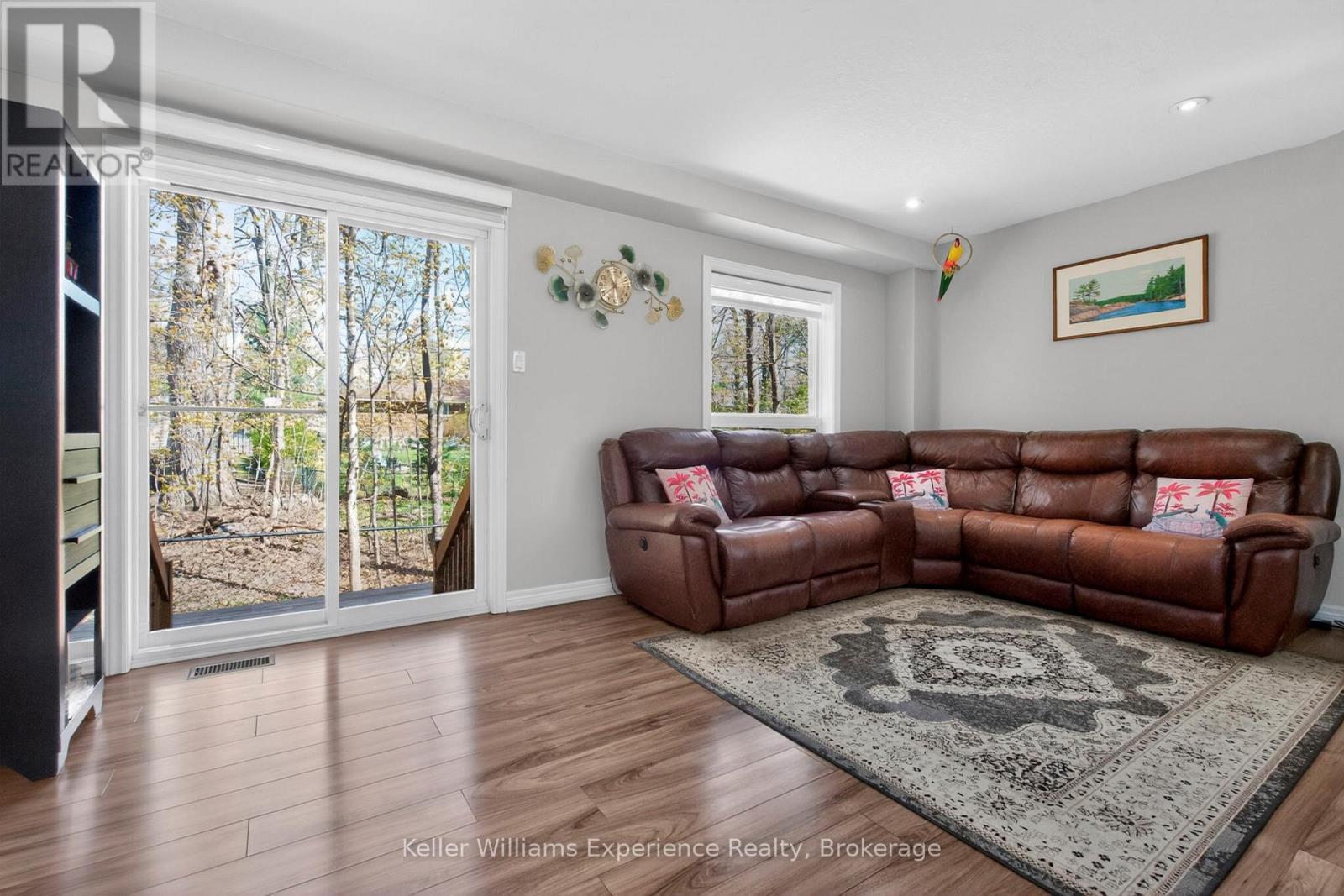 992 Cook Drive, Midland, ON