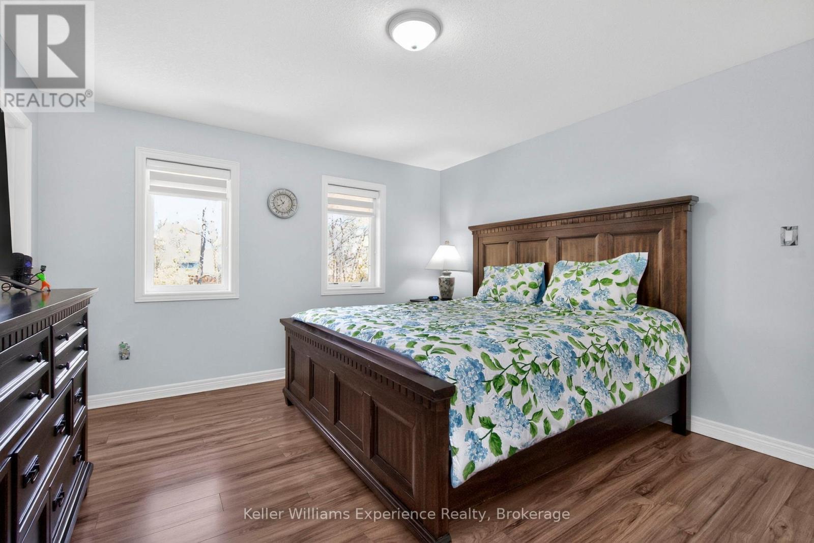 992 Cook Drive, Midland, ON