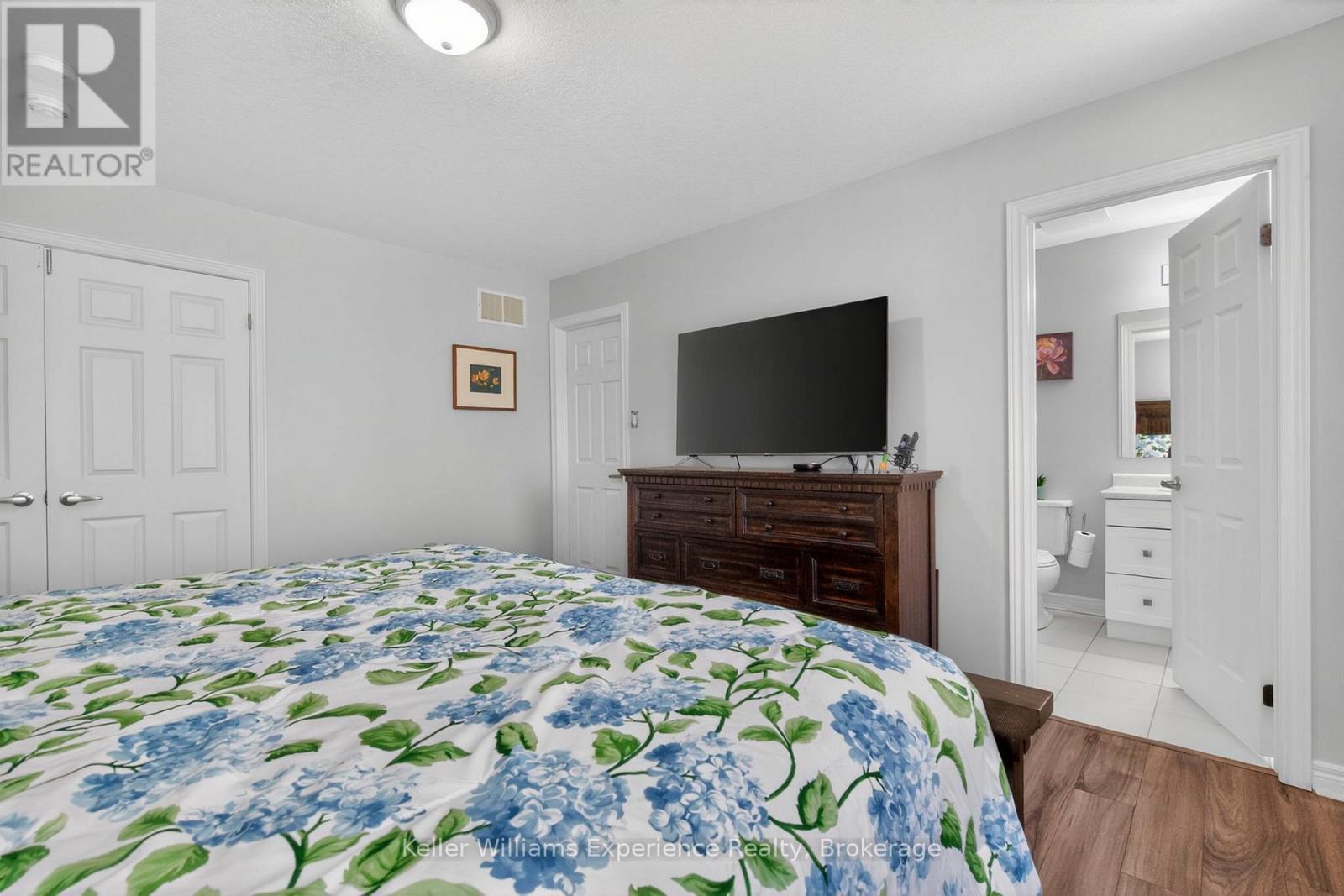992 Cook Drive, Midland, ON