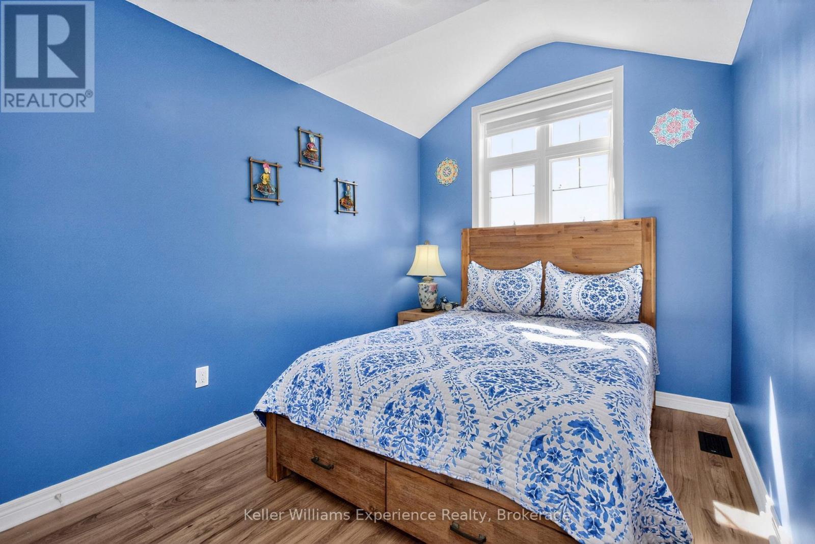 992 Cook Drive, Midland, ON