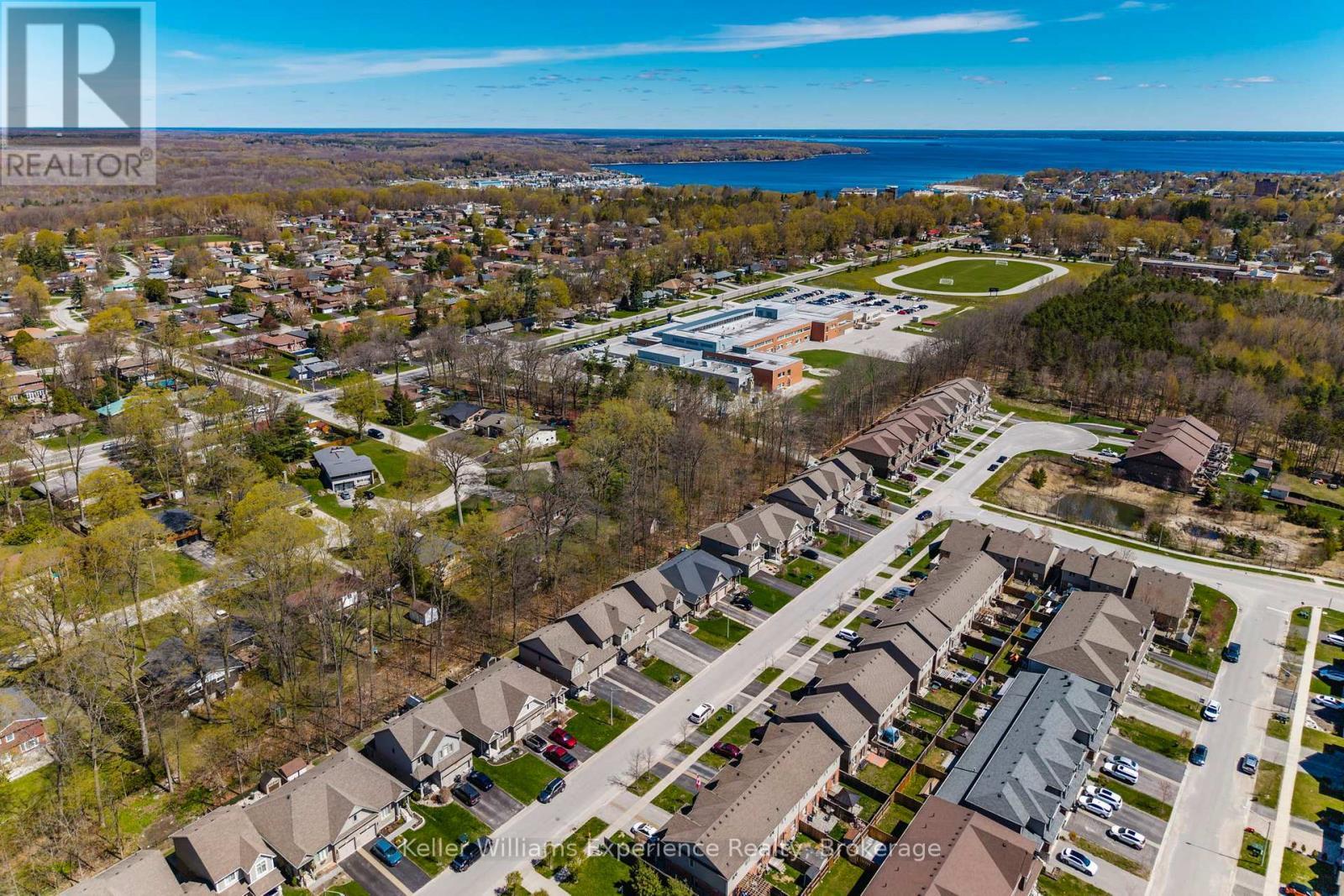 992 Cook Drive, Midland, ON