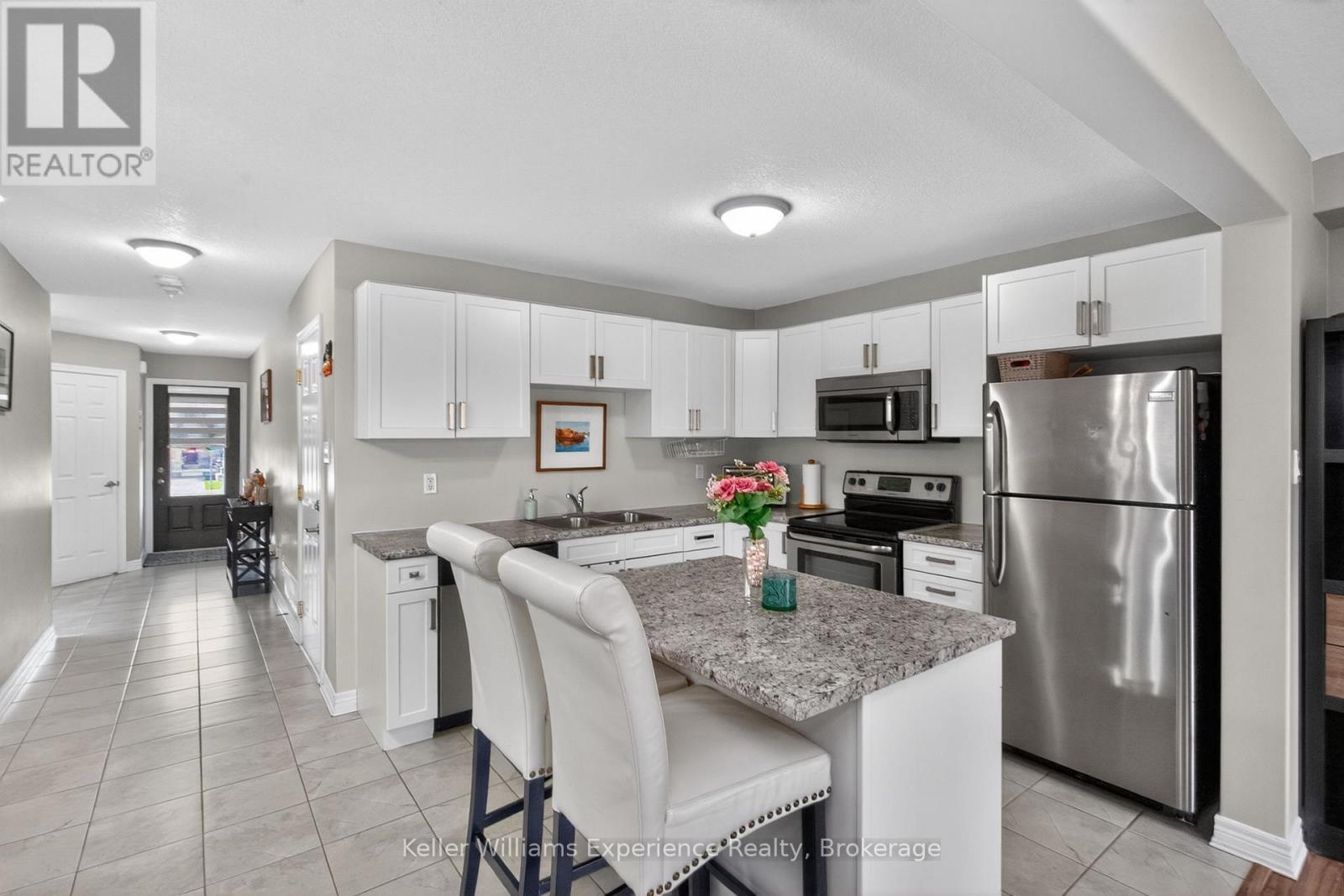 992 Cook Drive, Midland, ON