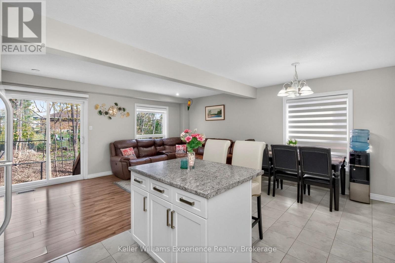 992 Cook Drive, Midland, ON