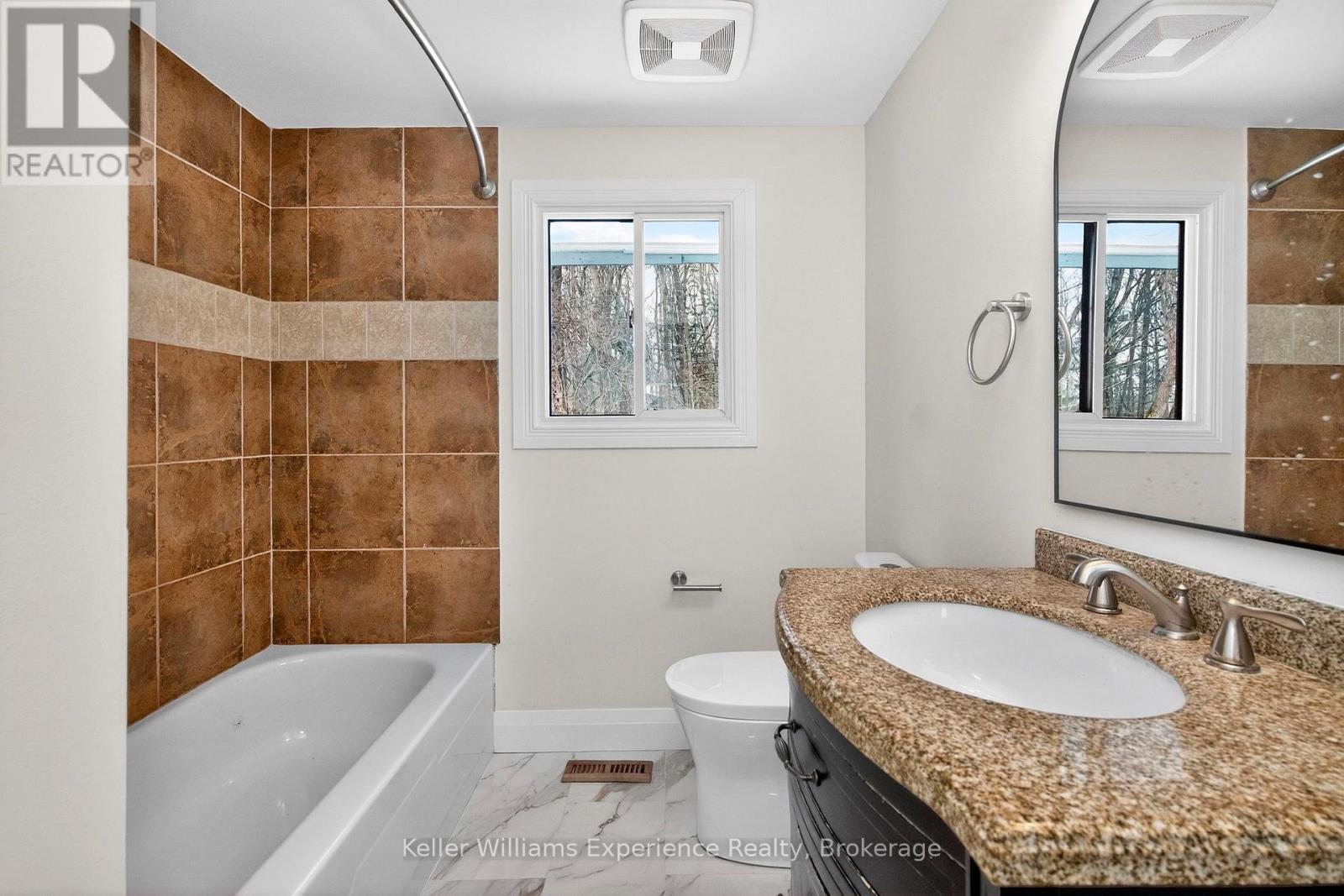 29 Nida Drive, Tiny, ON