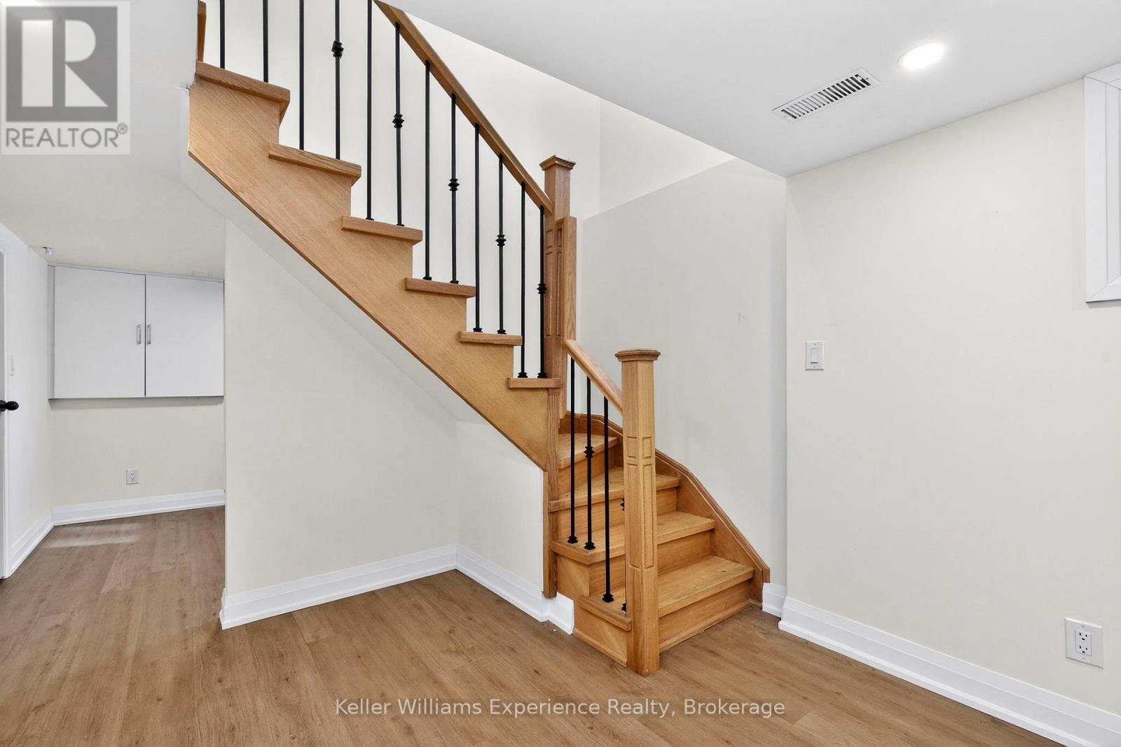 29 Nida Drive, Tiny, ON