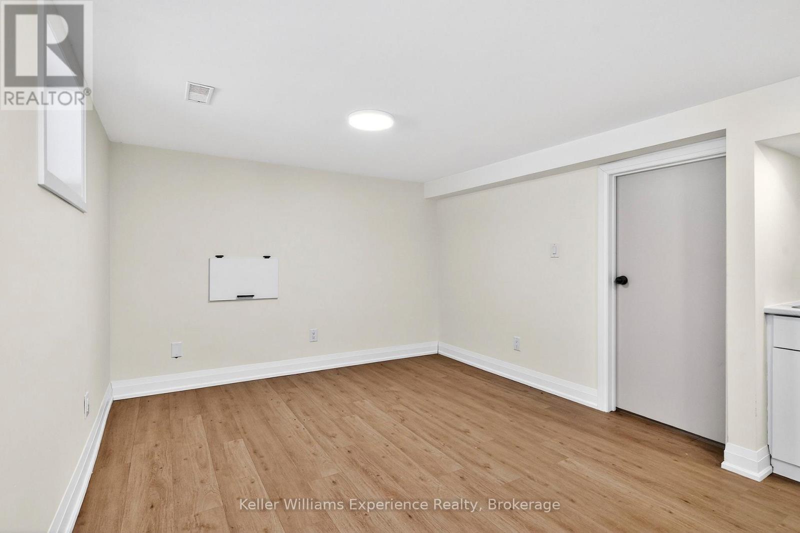 29 Nida Drive, Tiny, ON