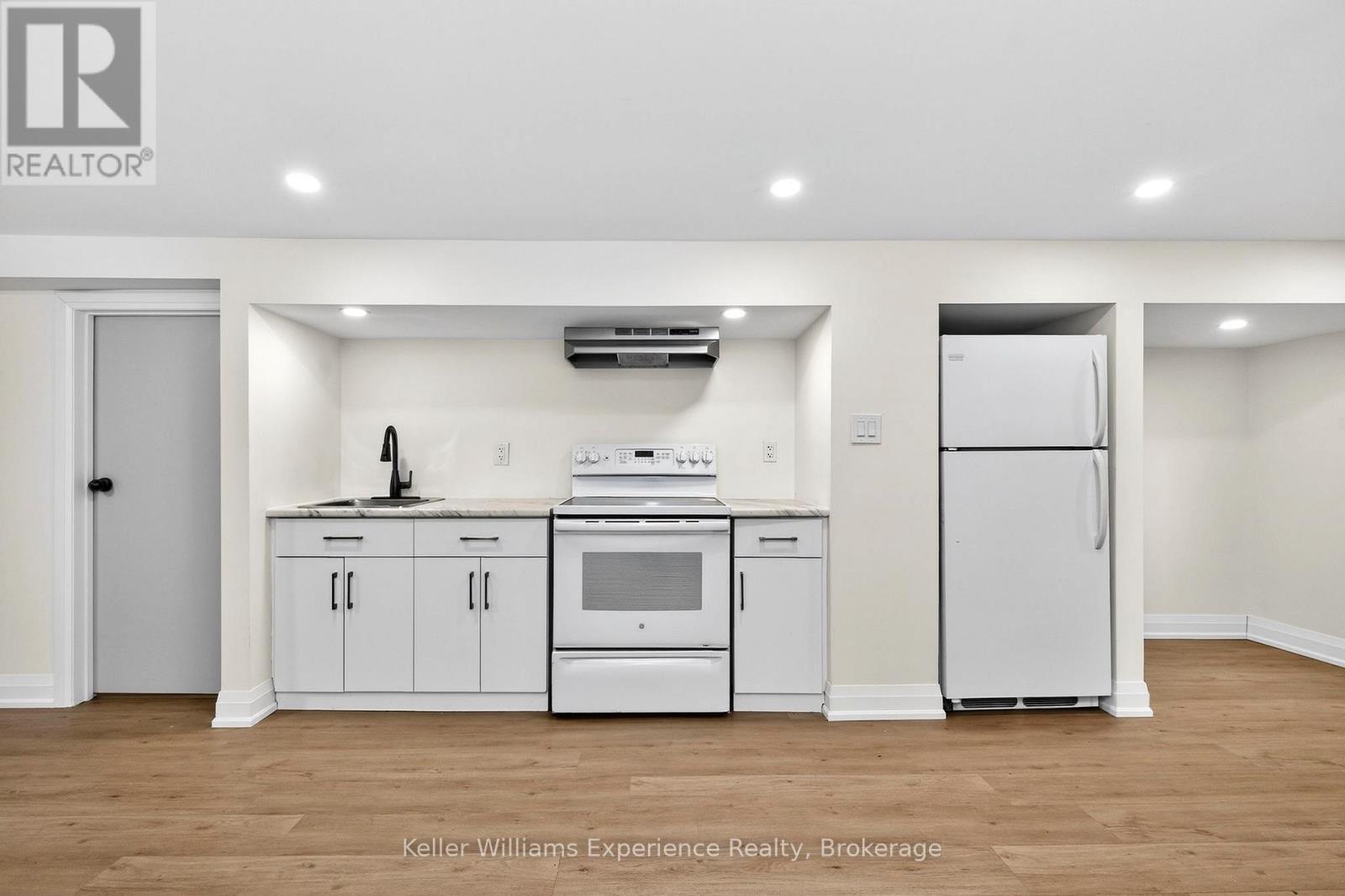 29 Nida Drive, Tiny, ON