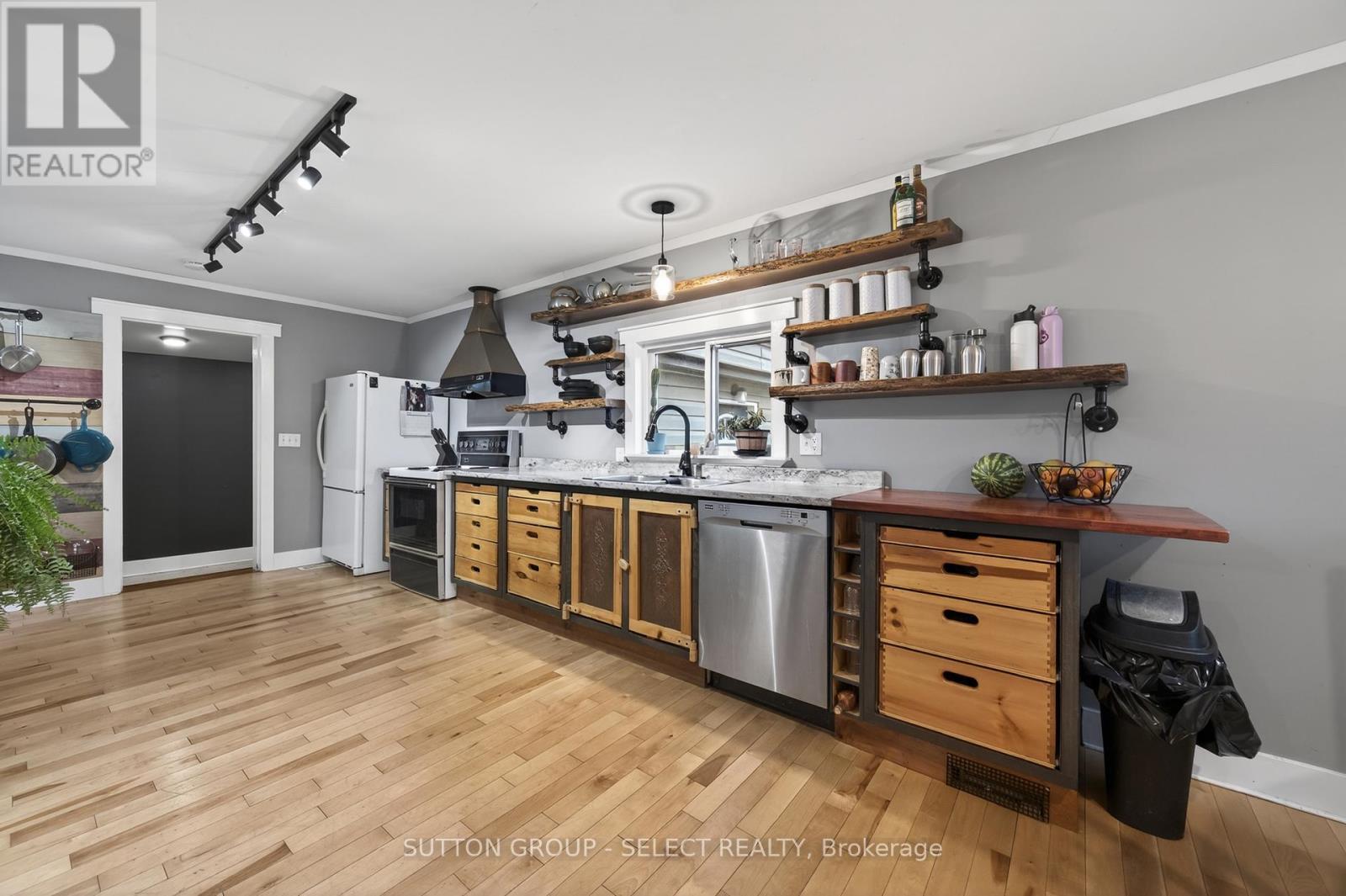 152 Elm Street, West Elgin (West Lorne), ON