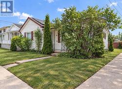 618 LINCOLN STREET Welland (Lincoln/Crowland), ON L3B 4R4
