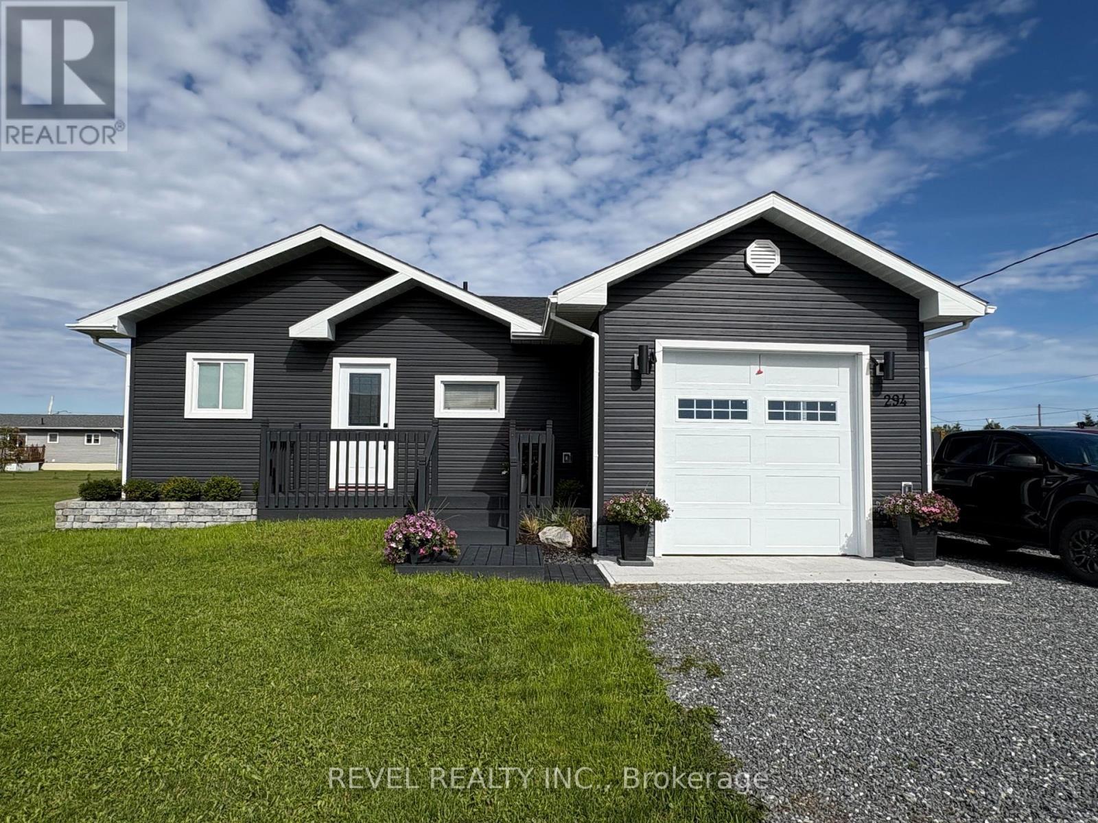 294 Chabot Crescent, Mattice-Val Cote (Mattice), ON