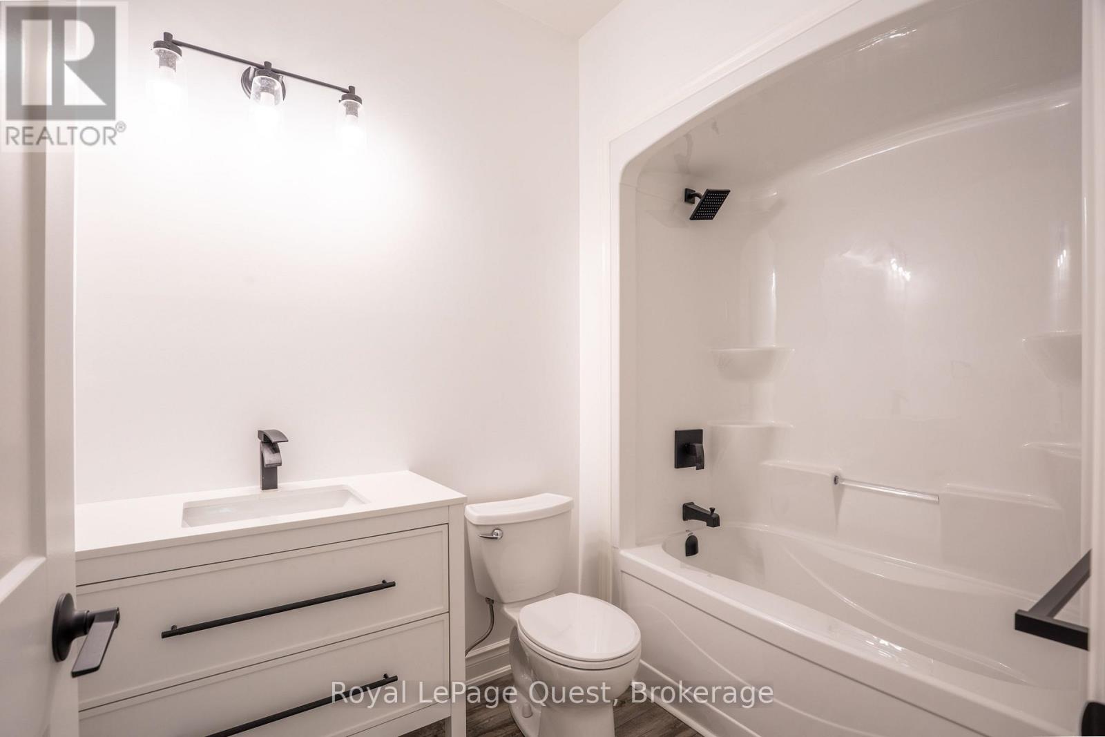 Similar to - 3469 Riverdale Drive, Severn (Washago), ON