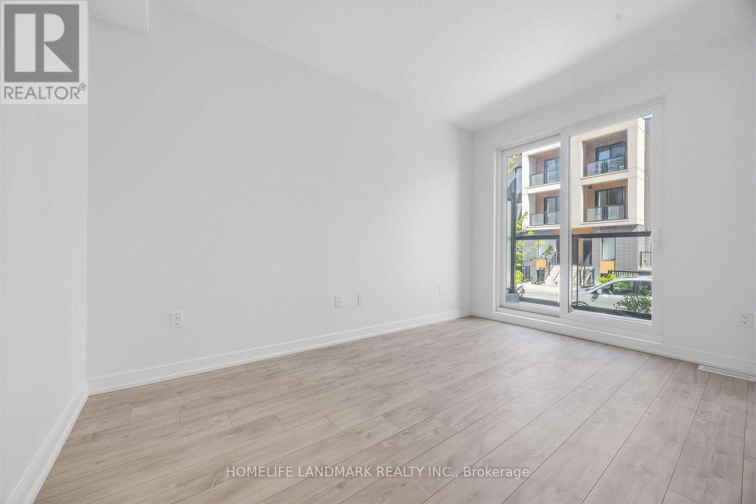 5 - 172 Clonmore Drive, Toronto, ON