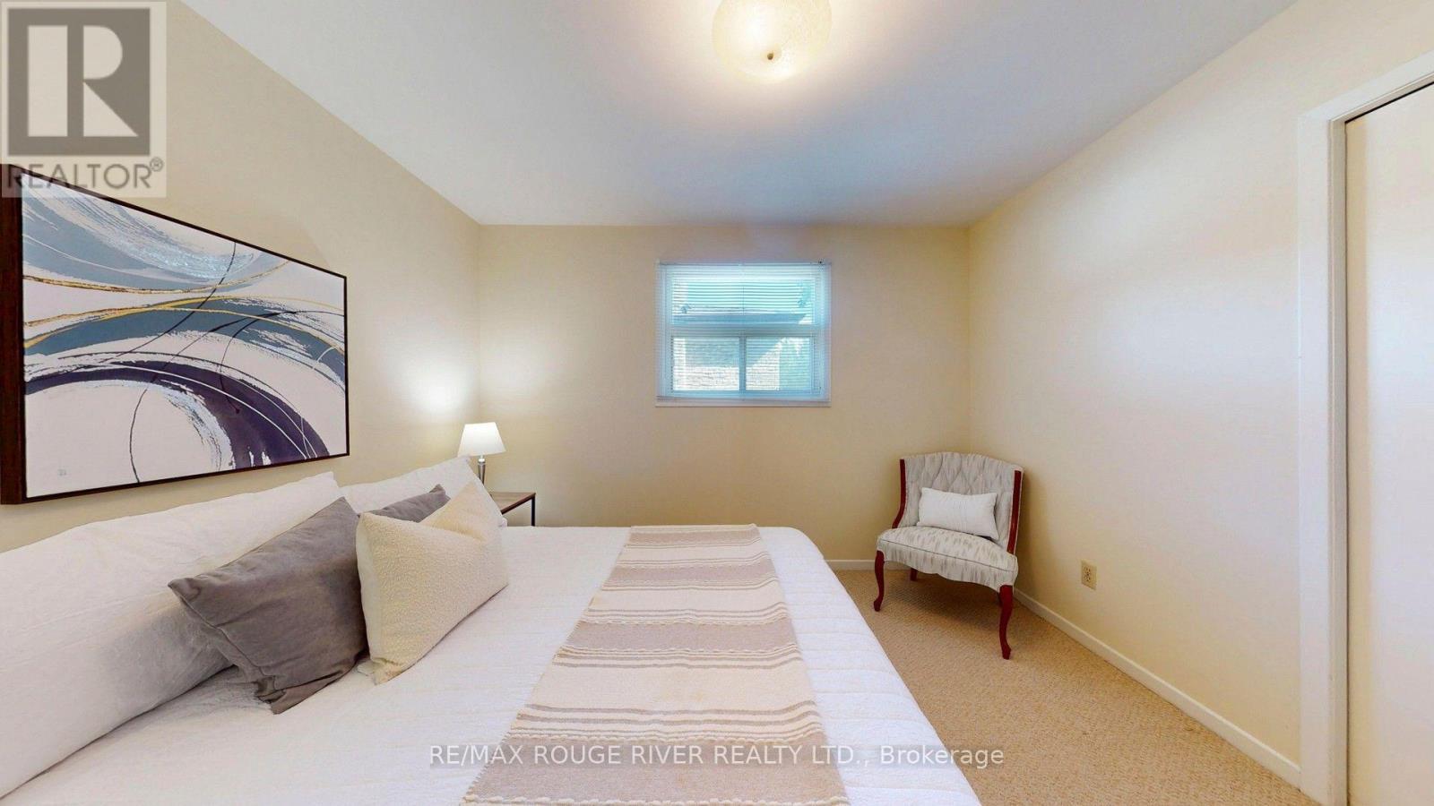 33 Pepper Tree Drive, Toronto, ON