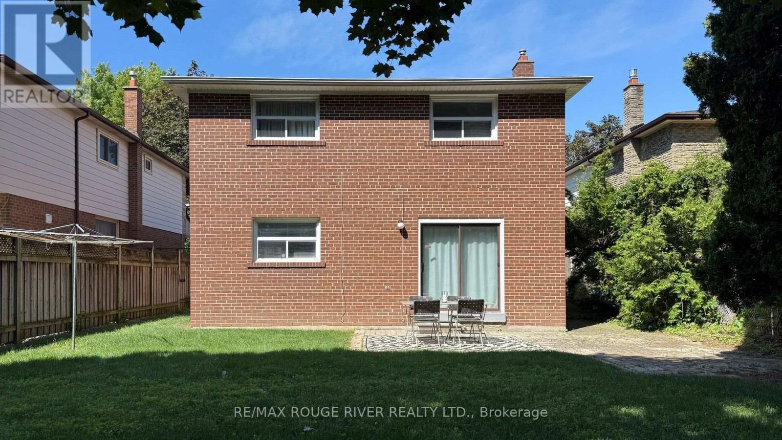33 Pepper Tree Drive, Toronto, ON