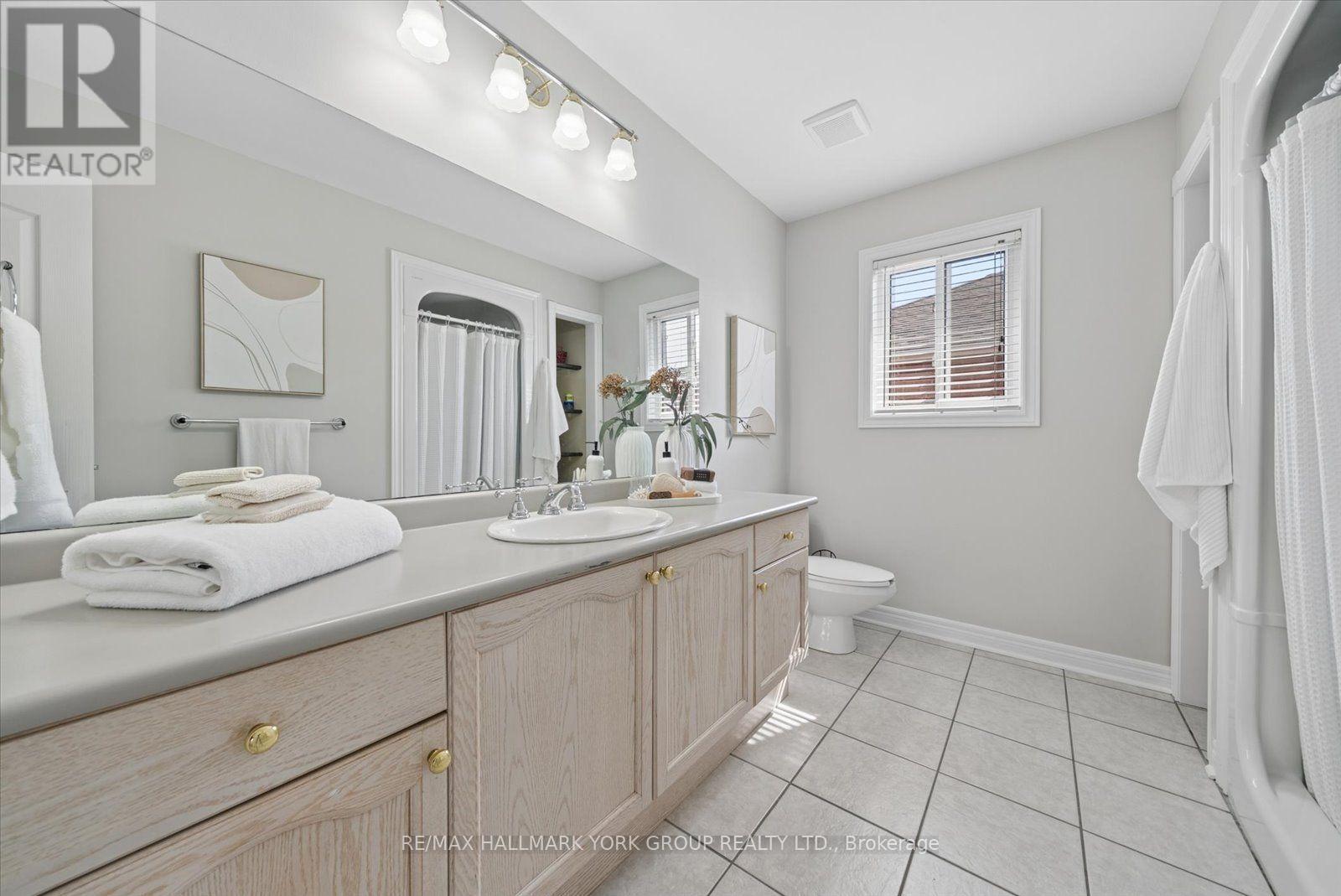 70 Bambi Crescent, Georgina, ON