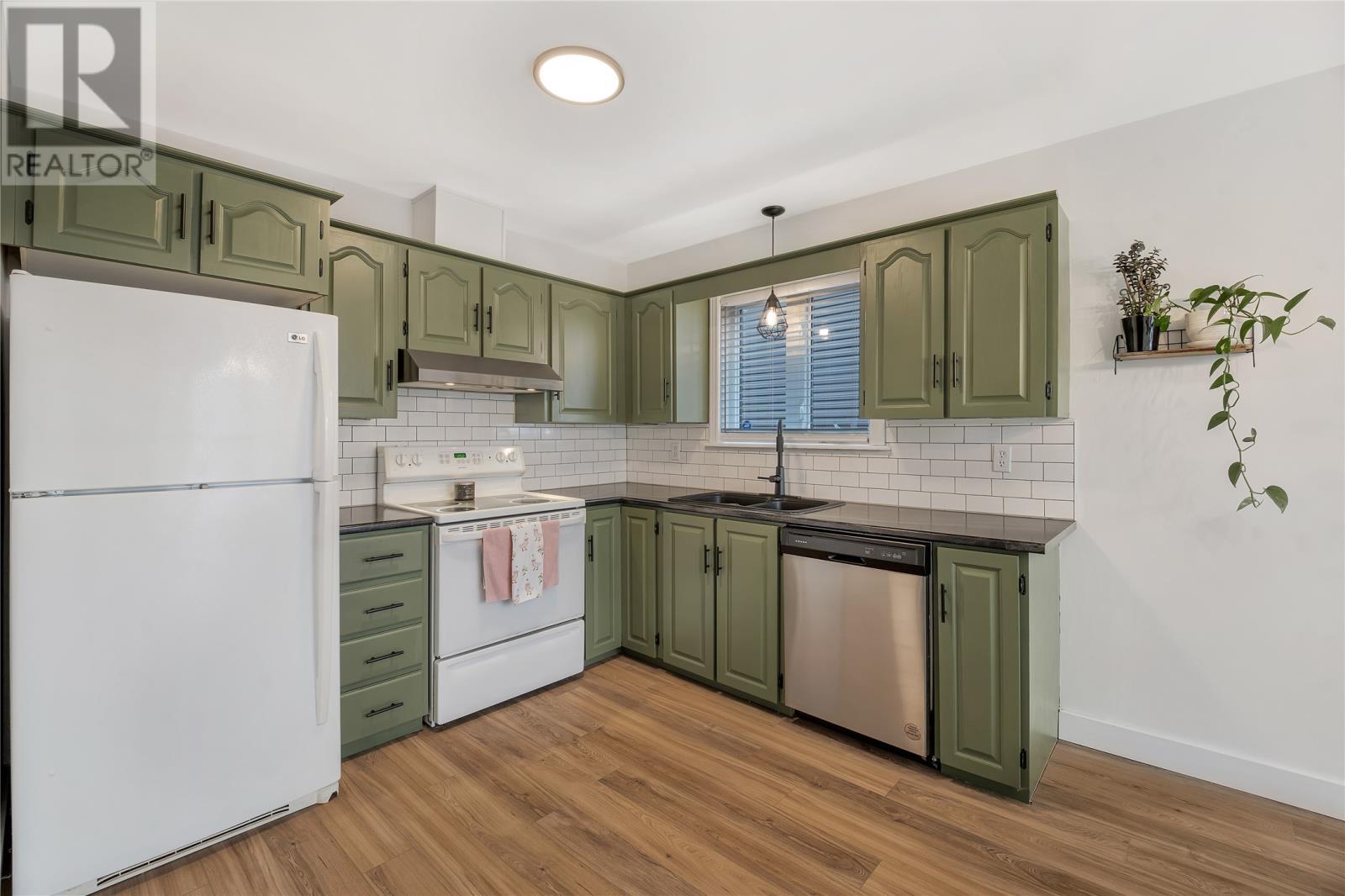 37 Dungarvan Street, Paradise, NL