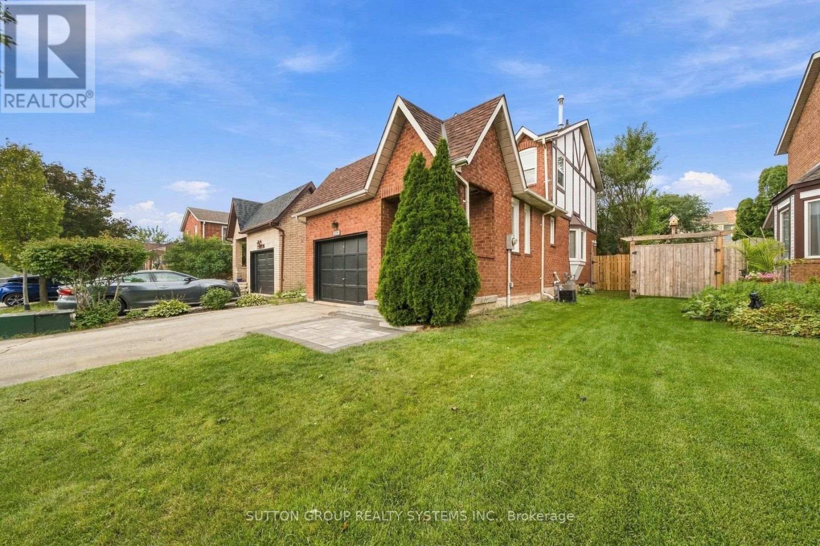 2250 Munn'S Avenue, Oakville, ON