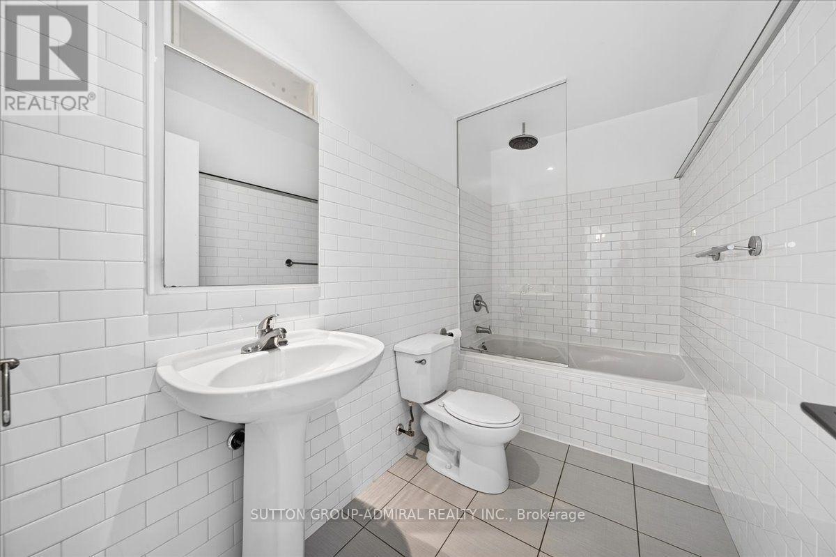 Three Pice Bath - 506B - 25 Ritchie Avenue, Toronto, ON