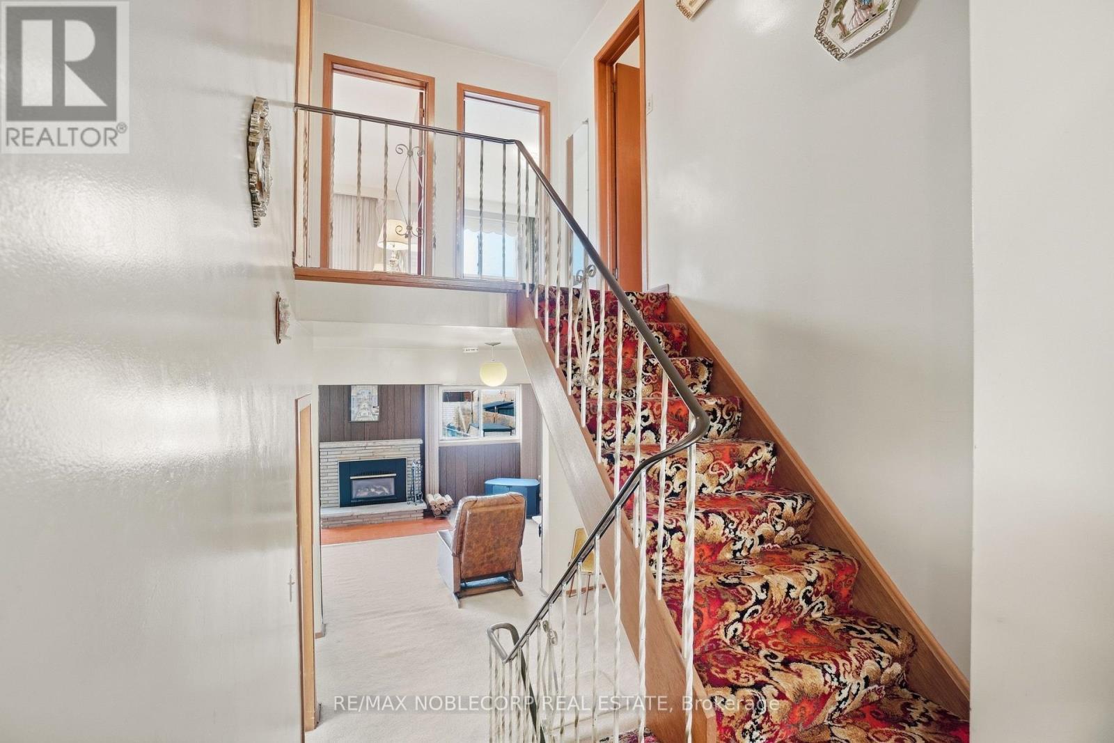 81 Blossom Crescent, Toronto, ON
