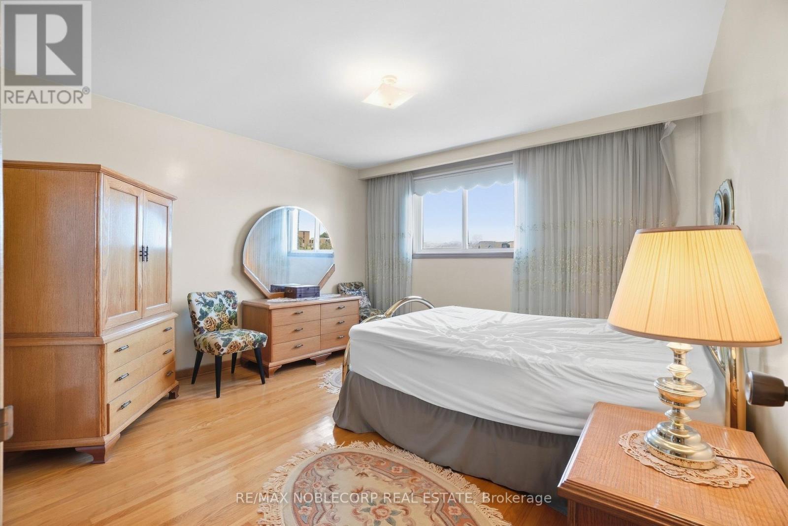 81 Blossom Crescent, Toronto, ON