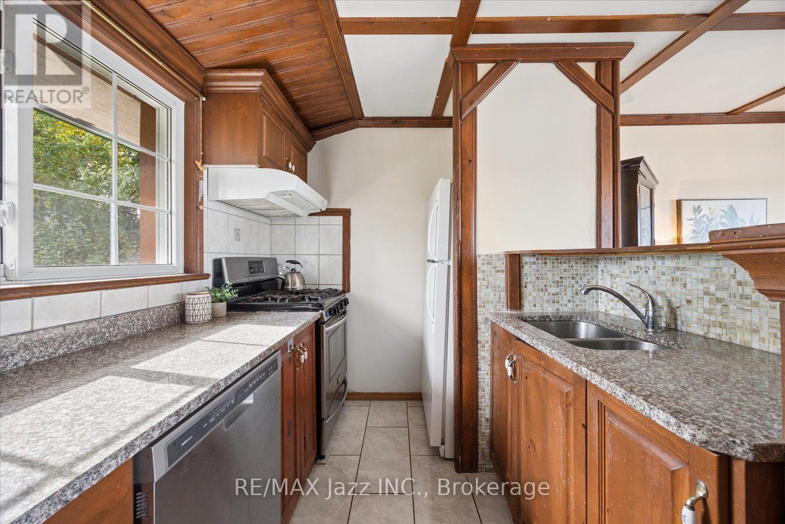 841 Fifes Bay Marina Lane, Selwyn, ON