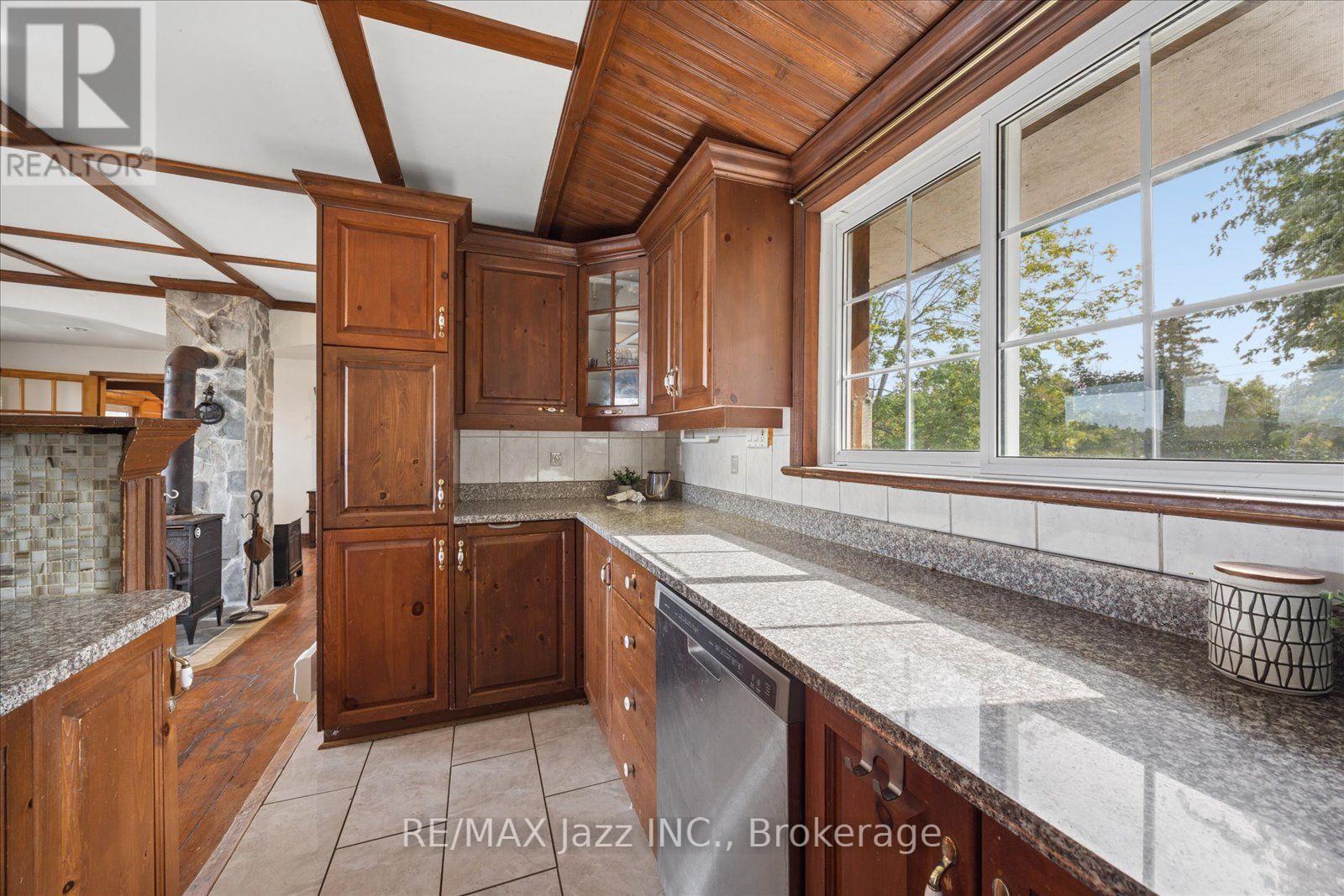 841 Fifes Bay Marina Lane, Selwyn, ON