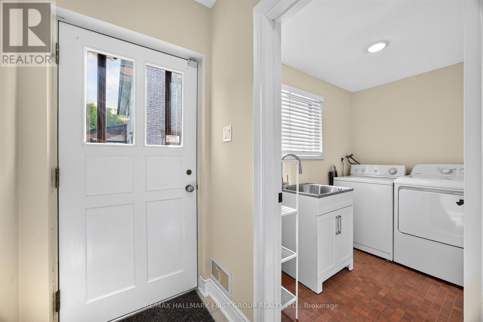 21 Ivan Road, Toronto, ON