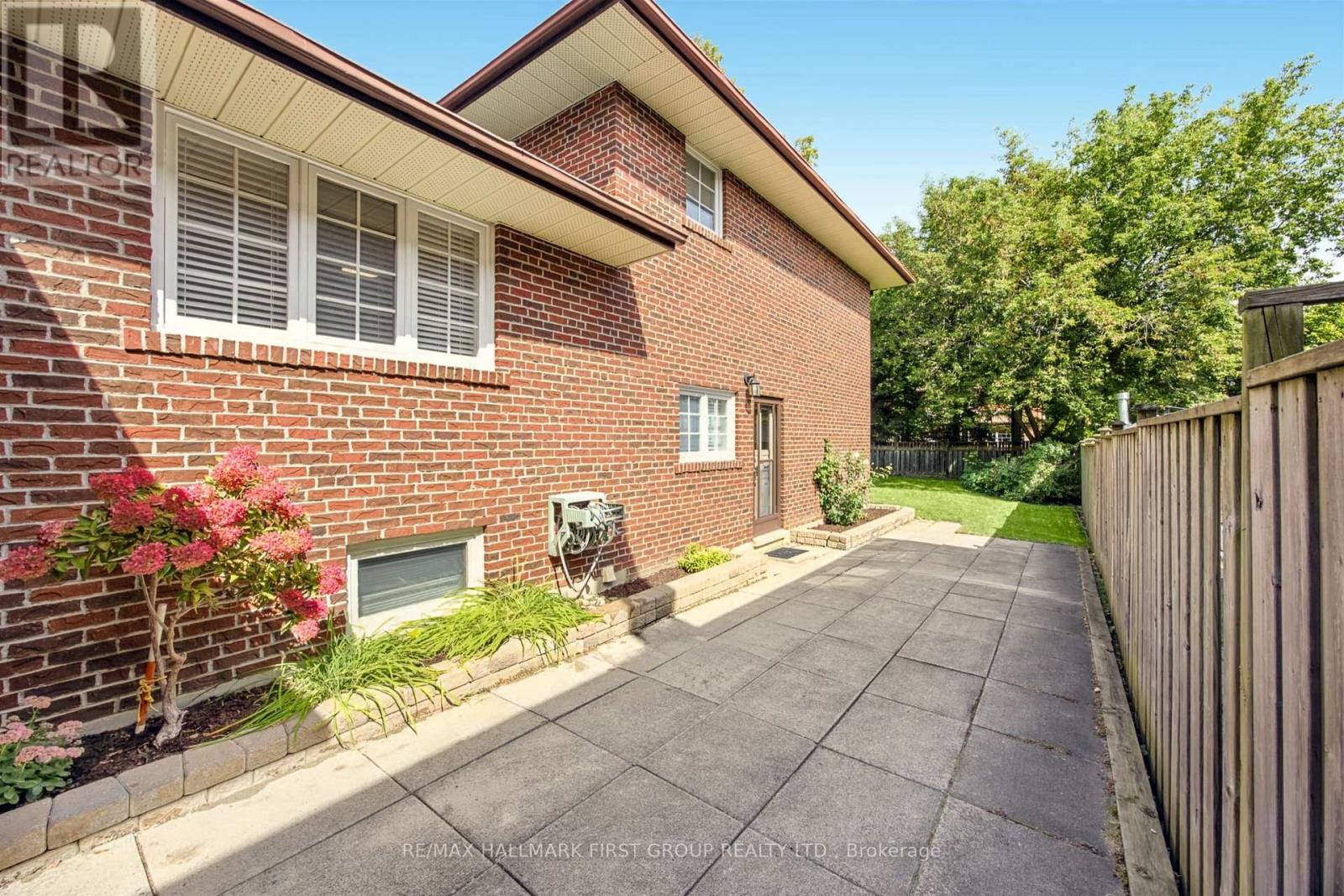 21 Ivan Road, Toronto, ON