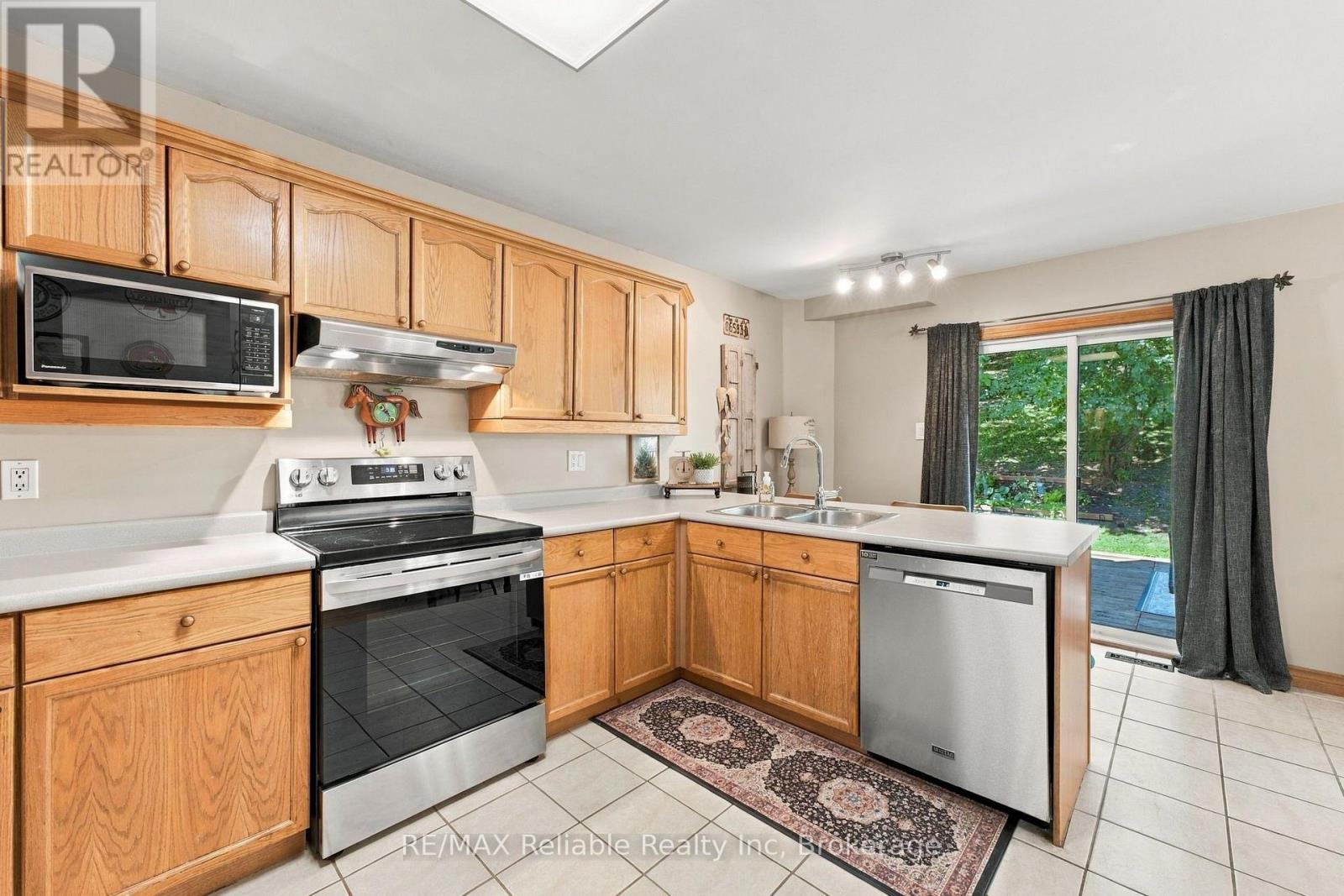 Walk out to back deck - 71 Meadowridge Road, London North (North M), ON