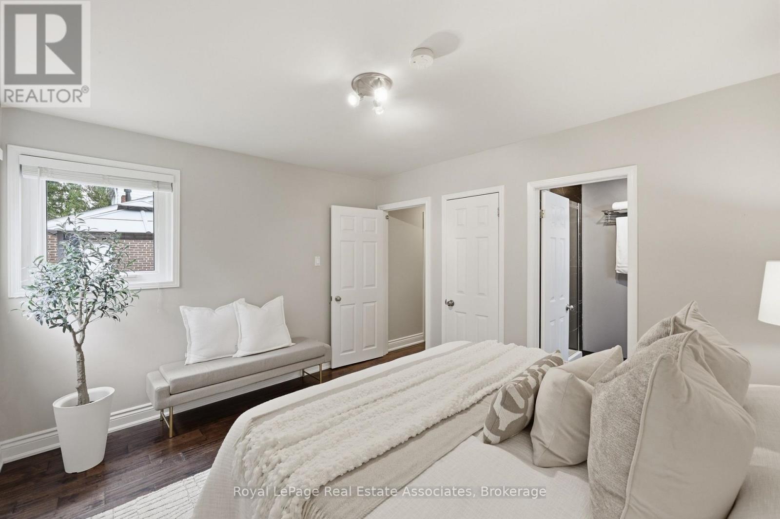 1924 Balsam Avenue, Mississauga, ON