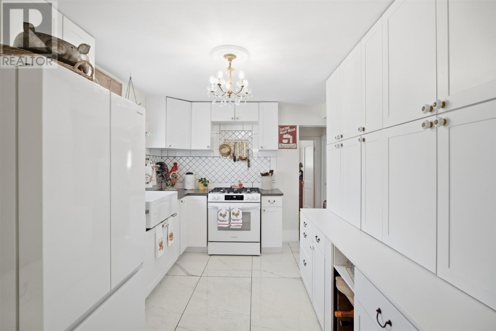 213 Pennywell Road, St. John'S, NL