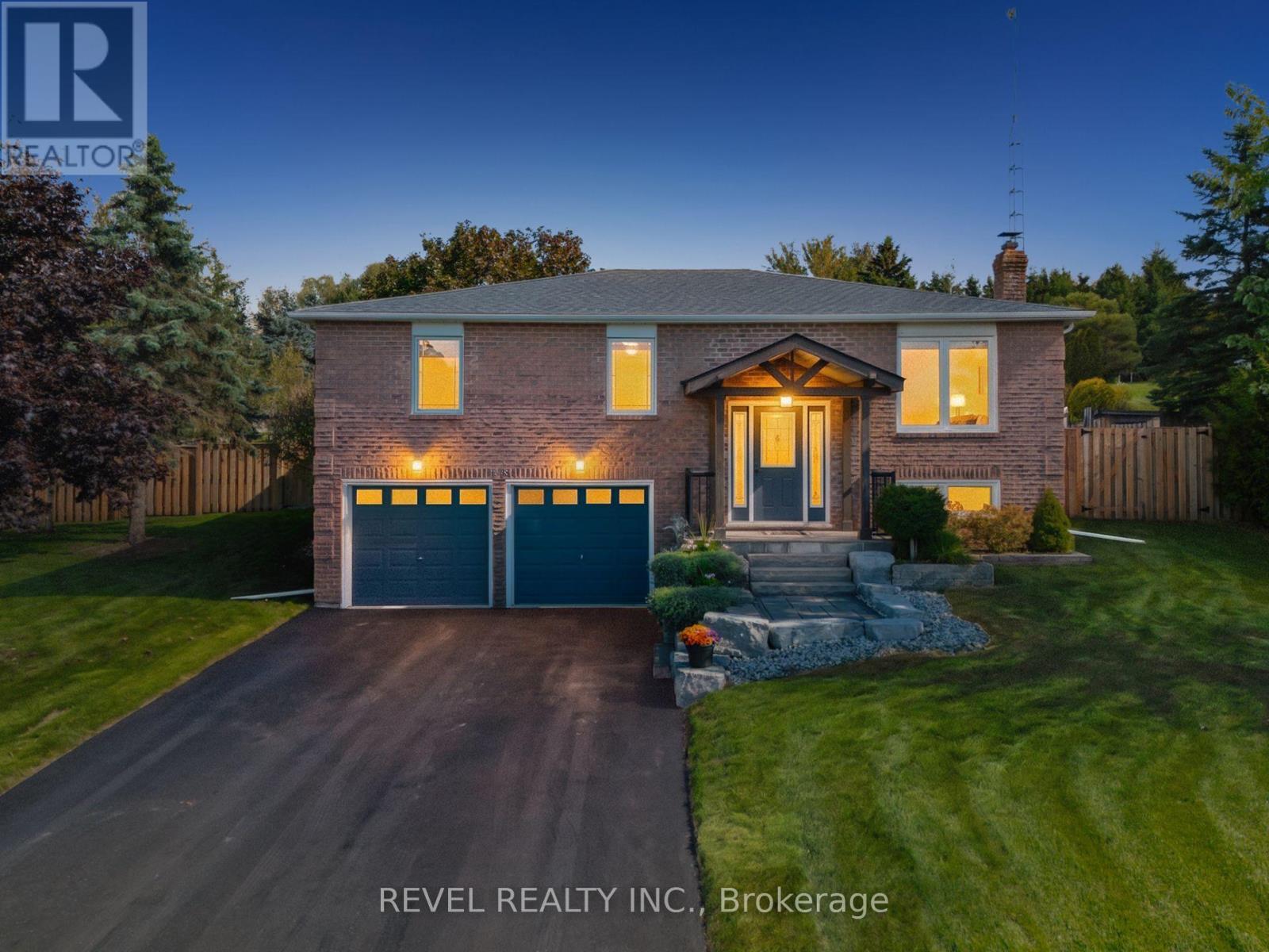 29 Saint John Street, Amaranth, ON