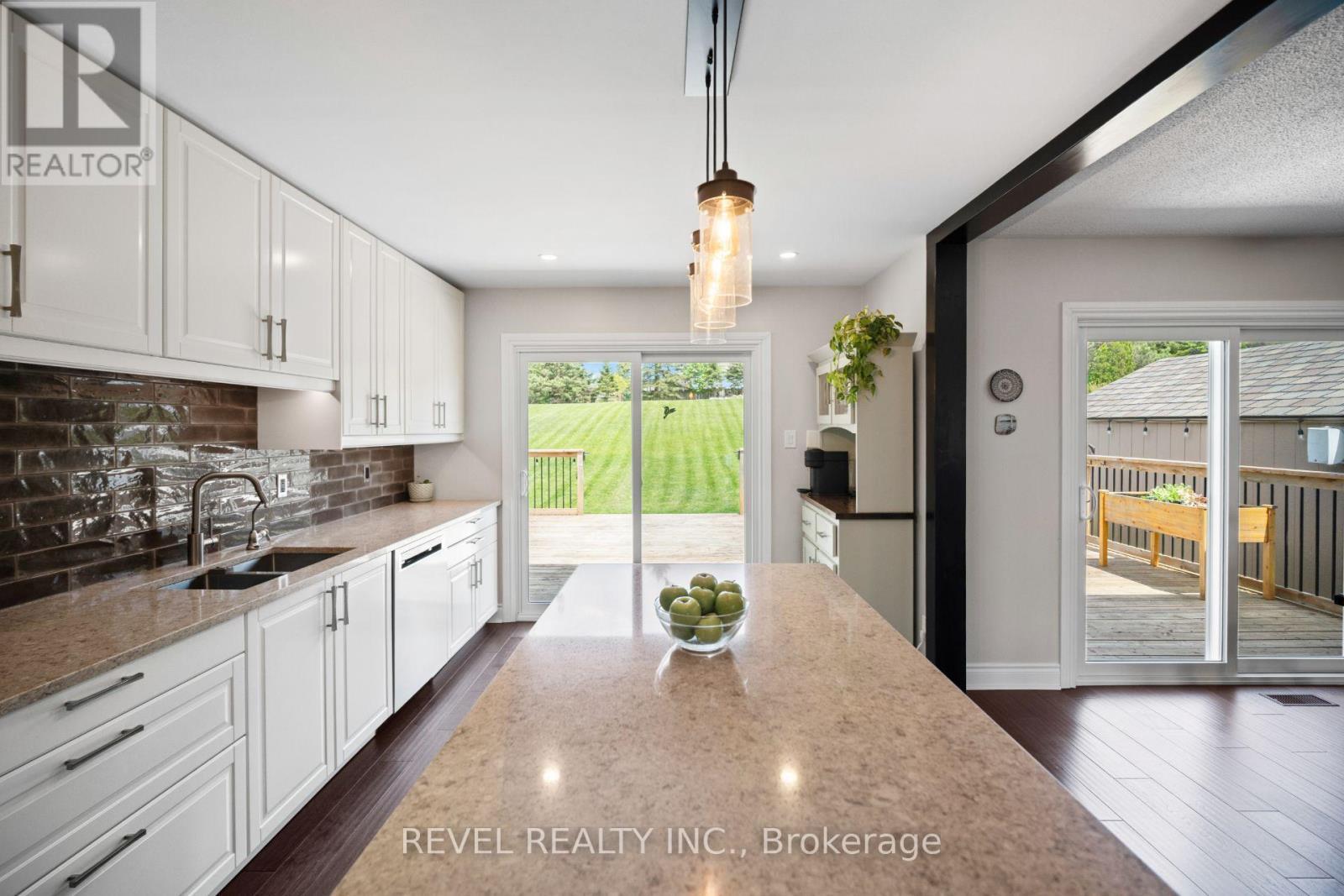 29 Saint John Street, Amaranth, ON