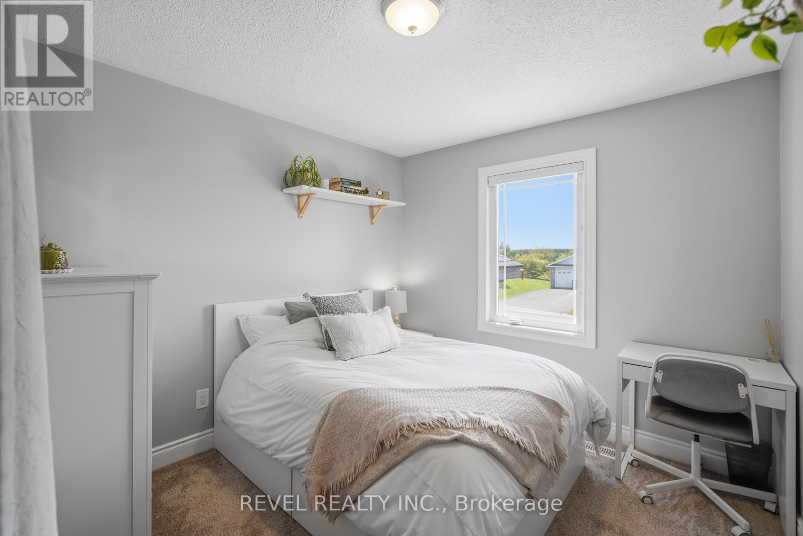 29 Saint John Street, Amaranth, ON