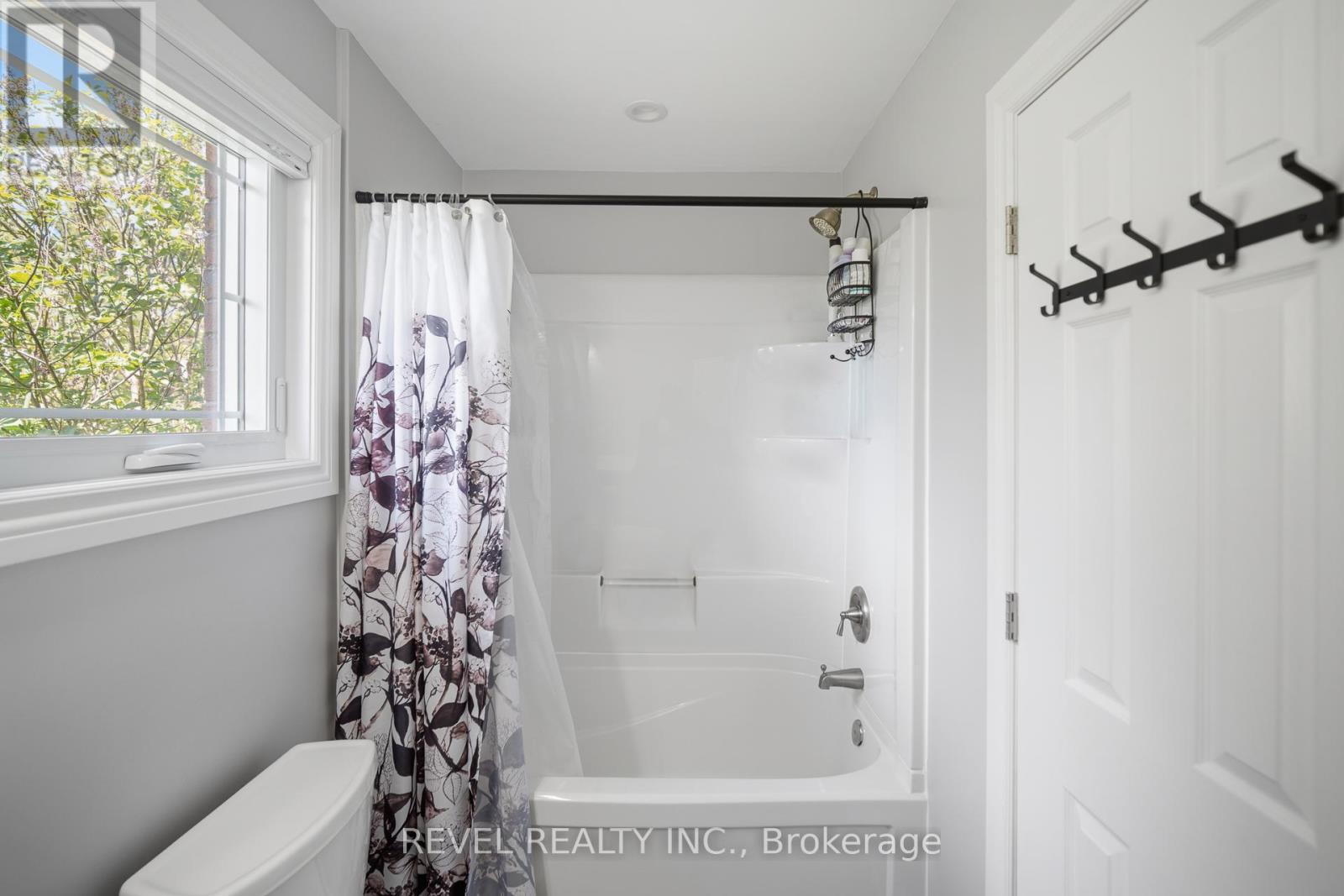 29 Saint John Street, Amaranth, ON