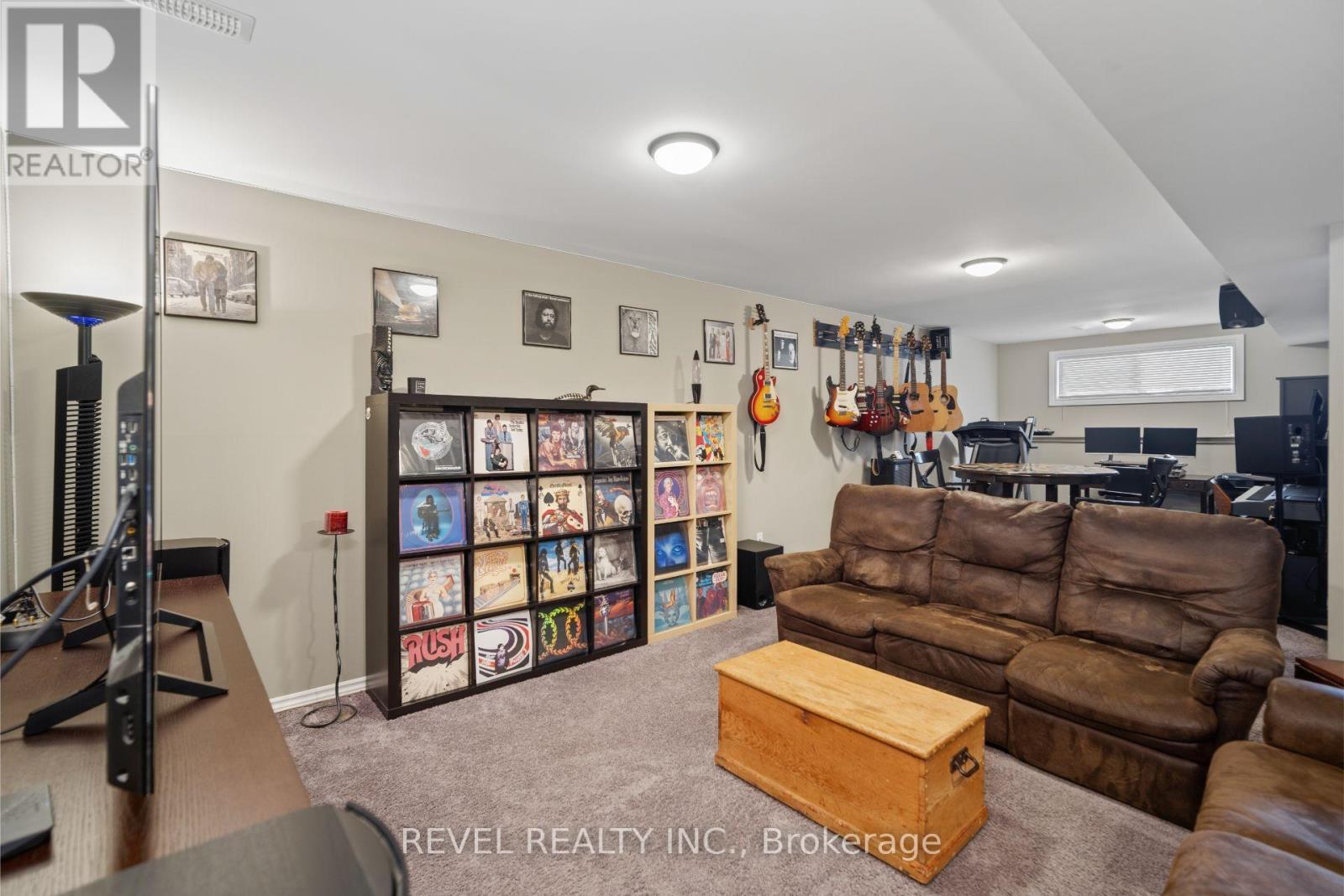 29 Saint John Street, Amaranth, ON