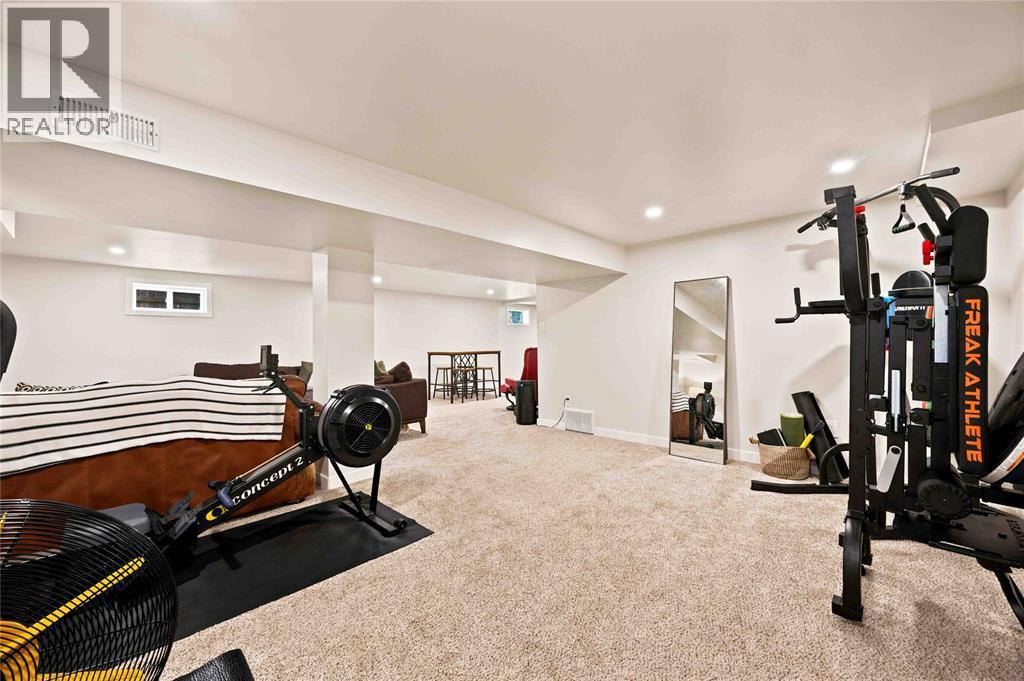 875 Woodland Avenue, Sarnia, ON