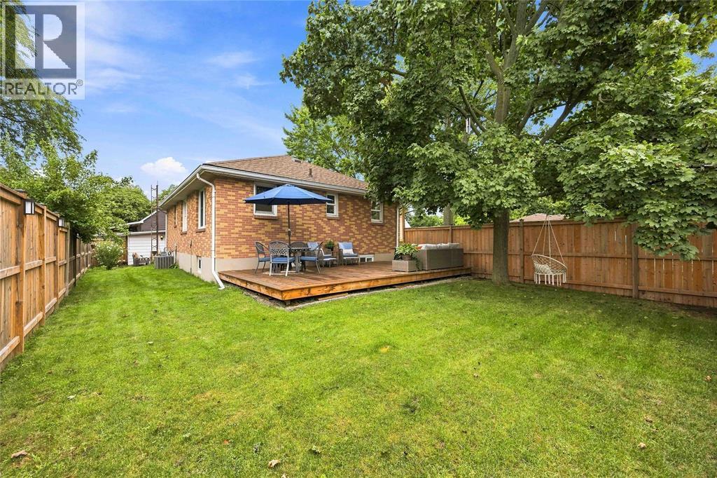 875 Woodland Avenue, Sarnia, ON