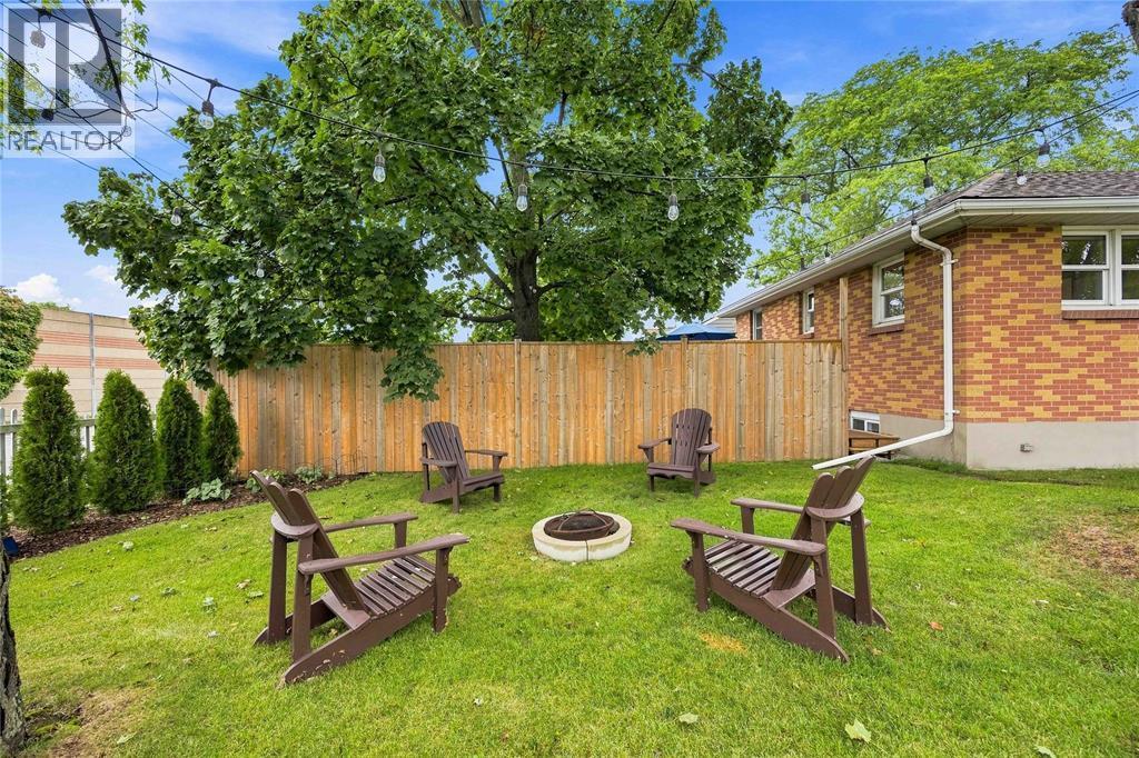 875 Woodland Avenue, Sarnia, ON